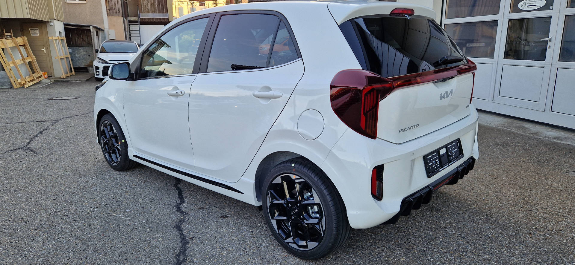 KIA Picanto 1.2 CVVT GT Line - AMT-image-11