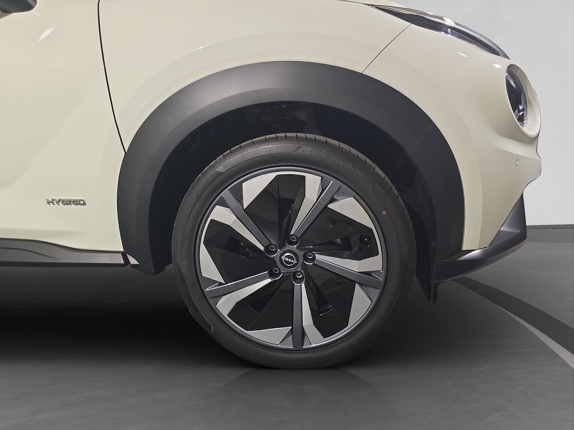 NISSAN Juke 1.6 FHEV Tekna-image-13