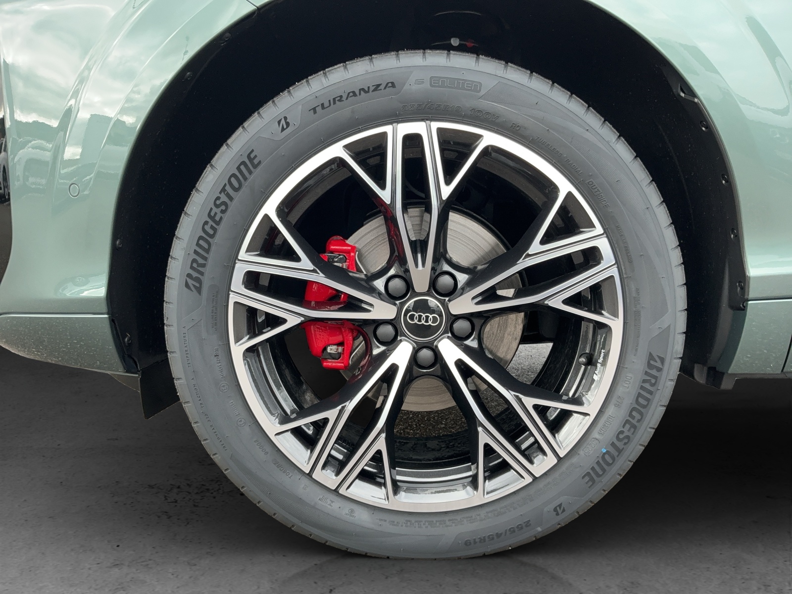 AUDI Q3 SUV 110 kW TFSI S tronic-image-14