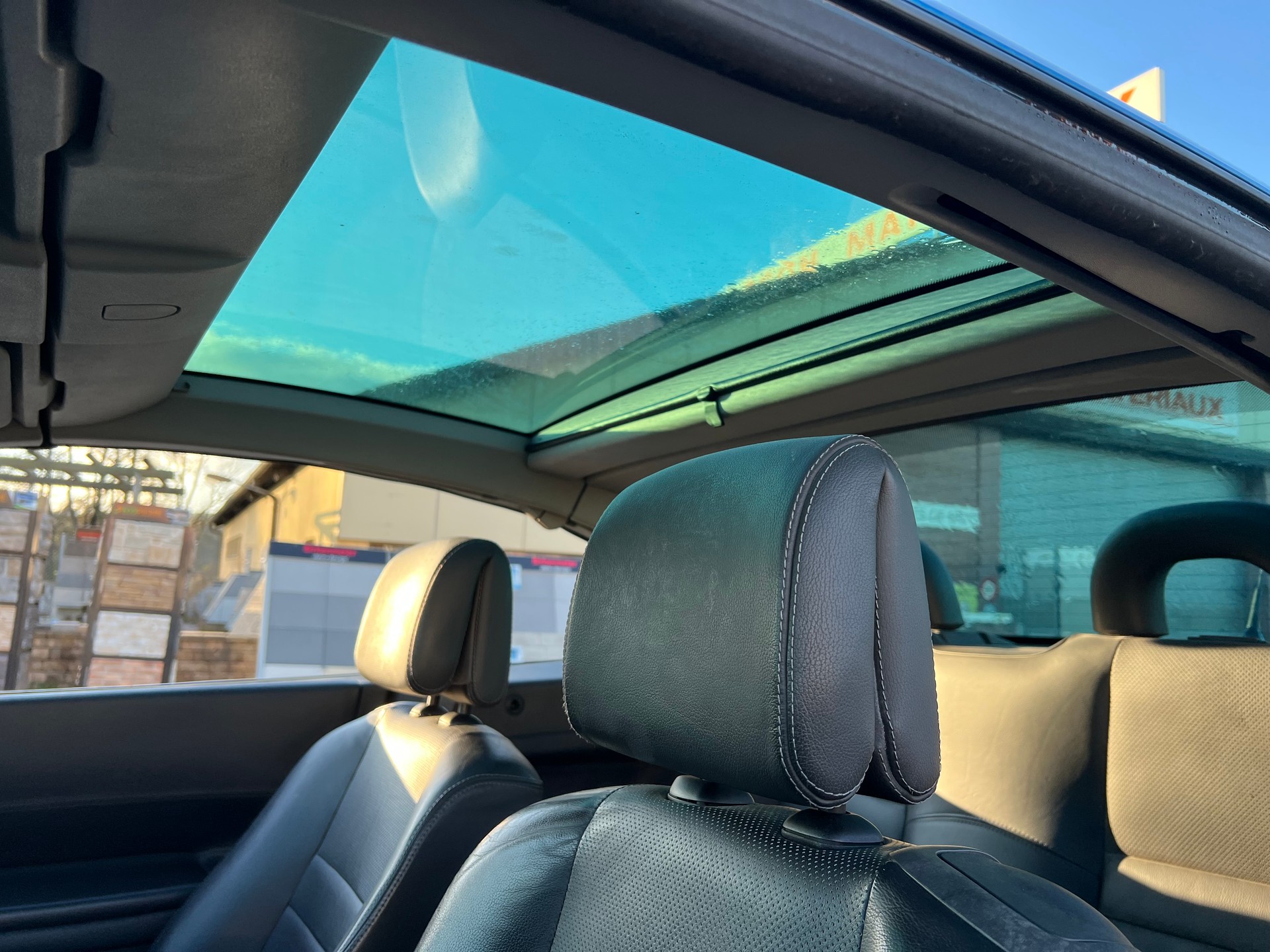 RENAULT Mégane C-C 2.0 16V Privilège Luxe-image-11