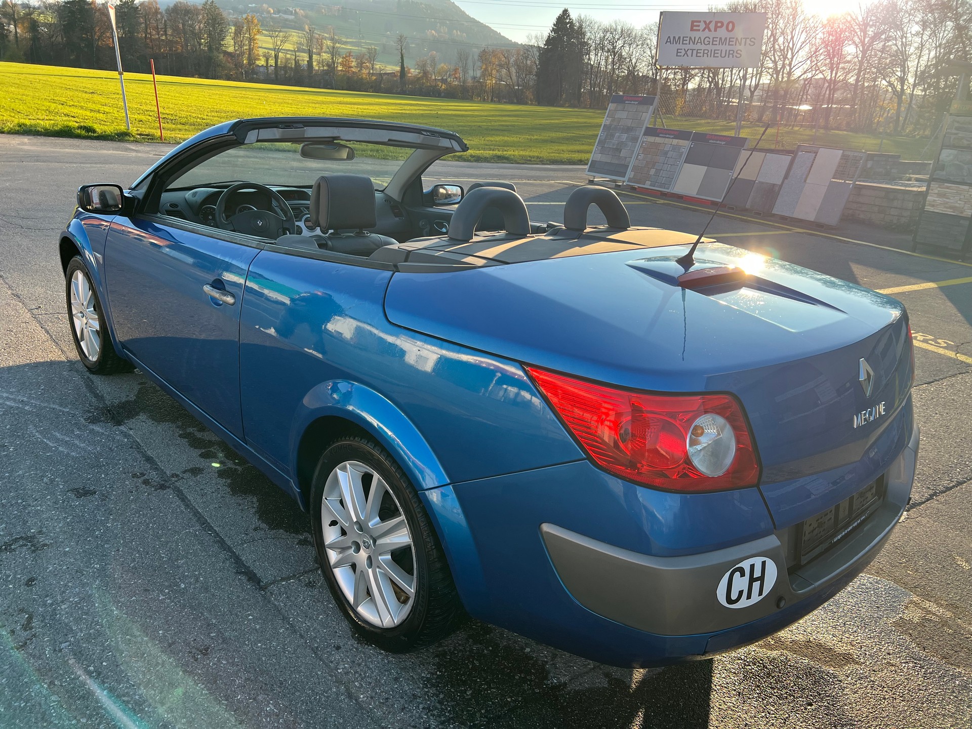 RENAULT Mégane C-C 2.0 16V Privilège Luxe-image-2