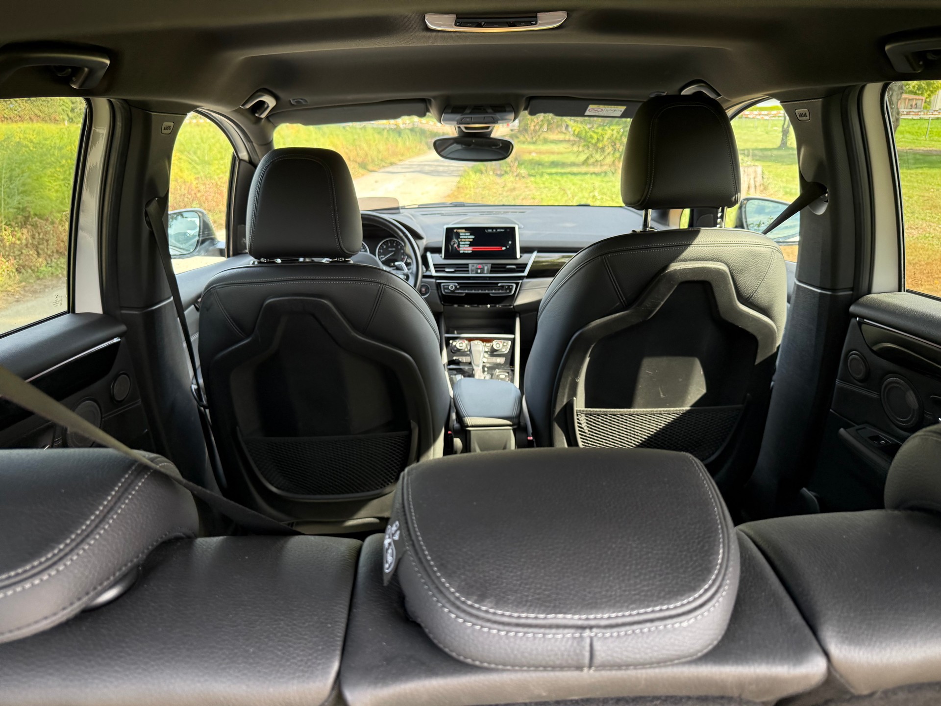 BMW 225i xDrive Active Tourer Luxury Line Steptronic-image-8