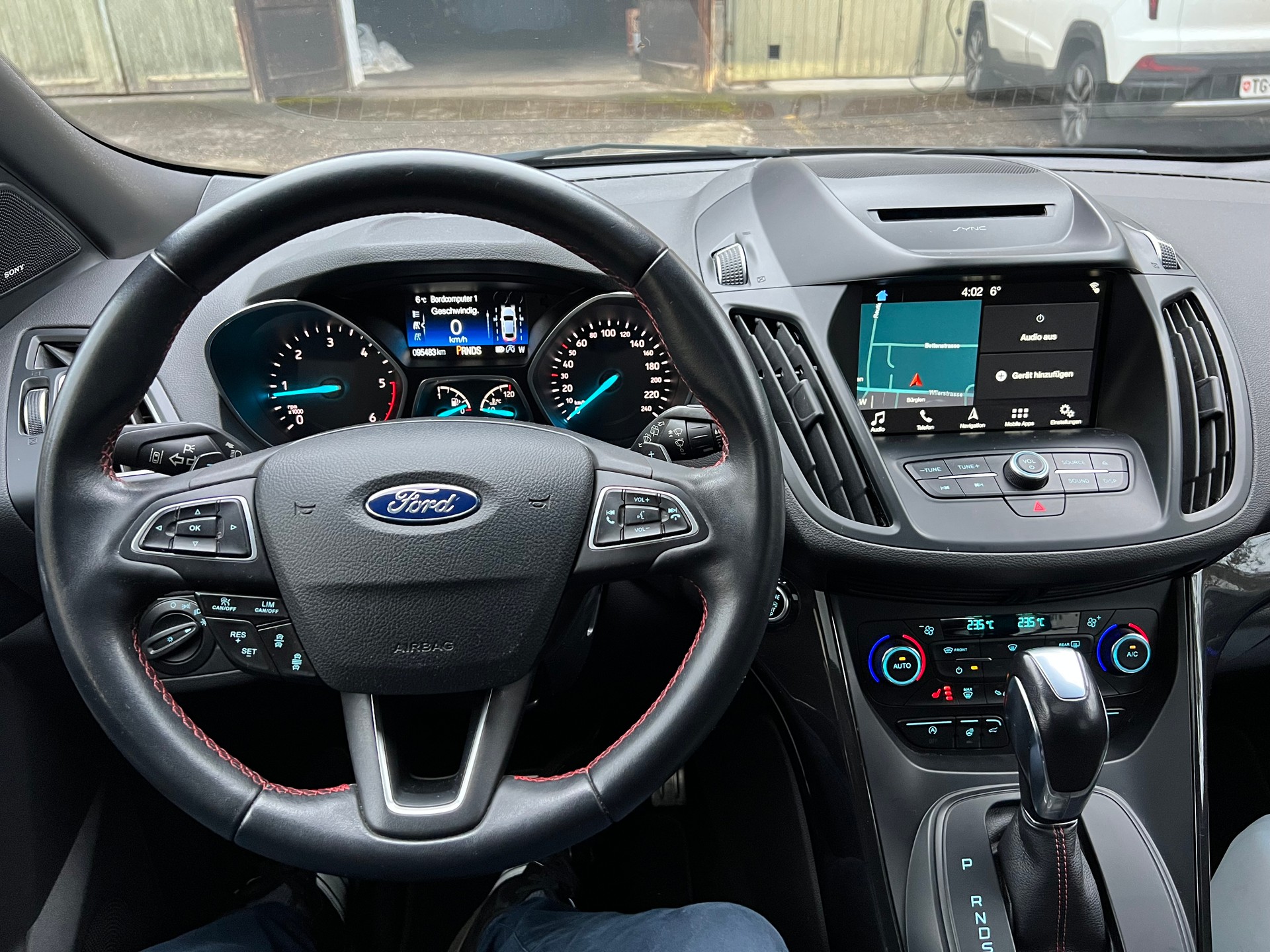 FORD Kuga 2.0 TDCi ST Line High 4WD PowerShift-image-8