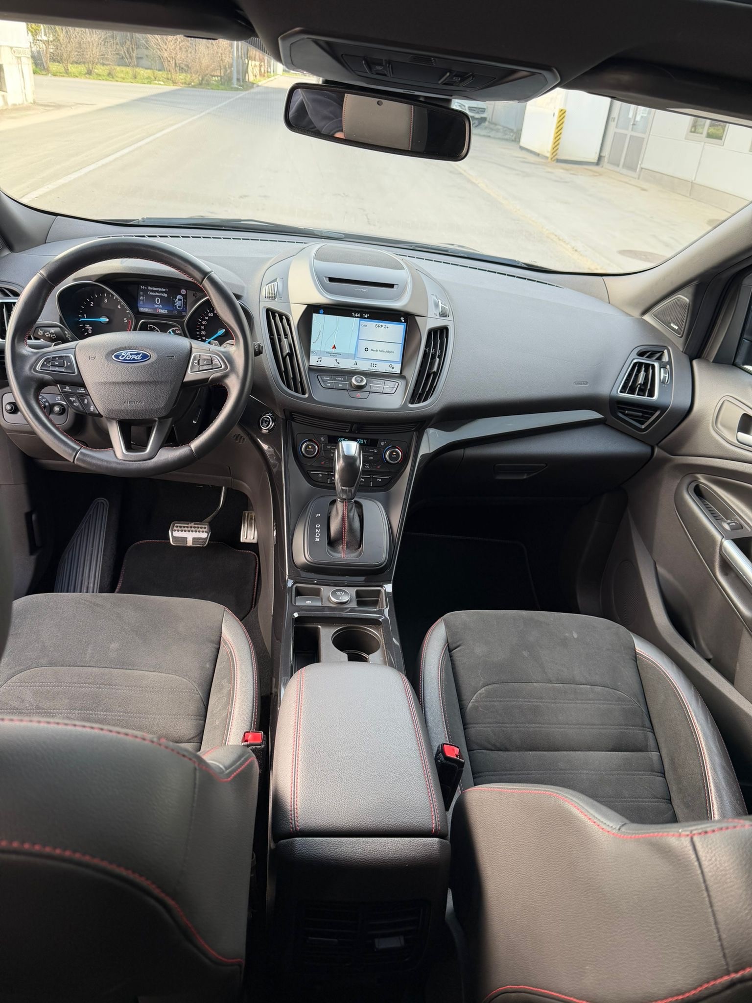 FORD Kuga 2.0 TDCi ST Line High 4WD PowerShift-image-9