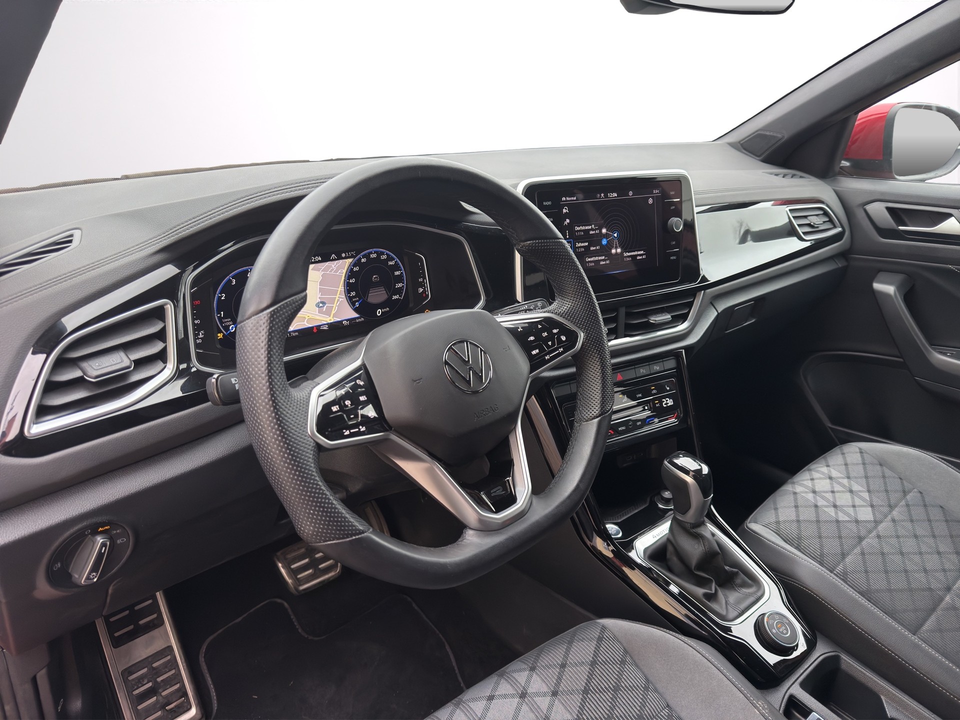 VW T-Roc 2.0 TSI R-Line DSG 4Motion-image-11