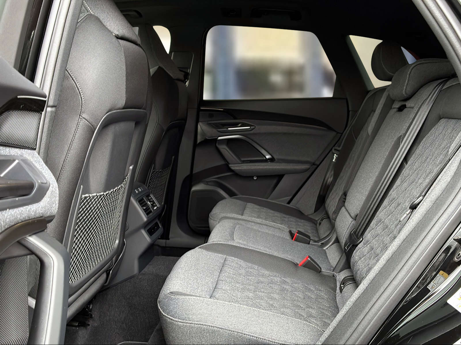 AUDI Q5 TDI quattro 150 kW S-tronic Mythosschwarz Metallic-image-9