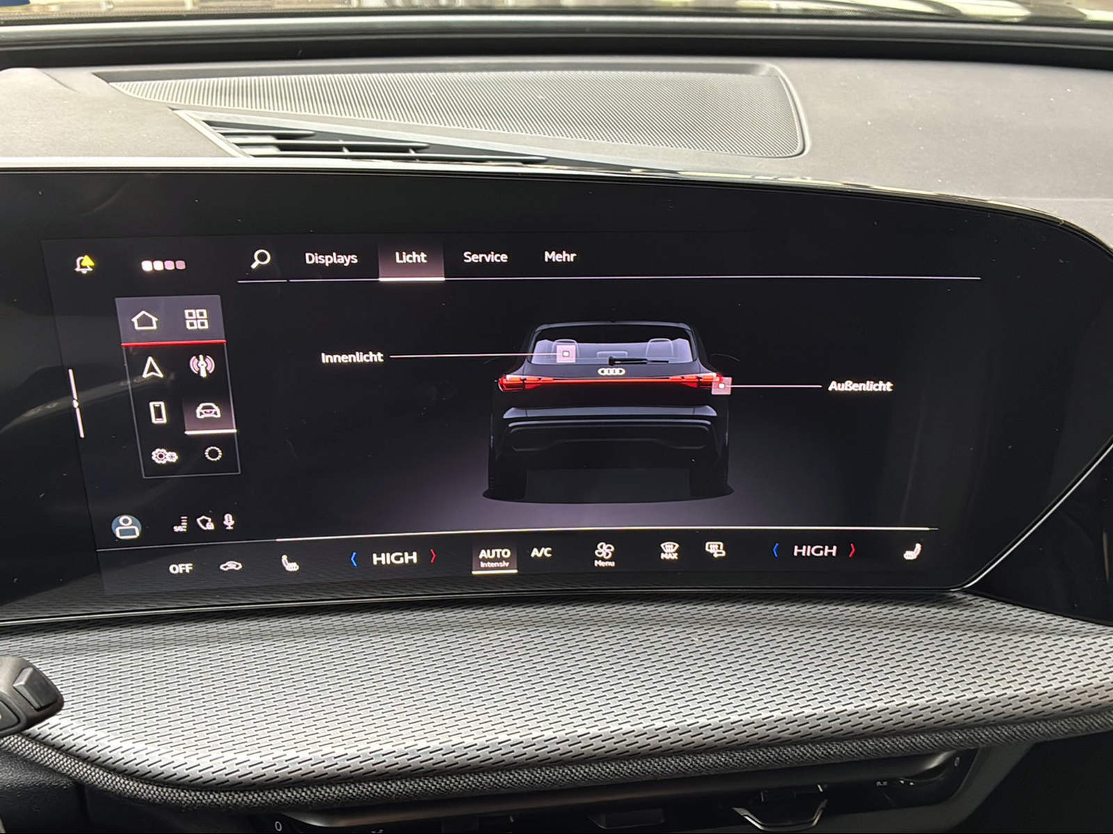 AUDI Q5 TDI quattro 150 kW S-tronic Mythosschwarz Metallic-image-15