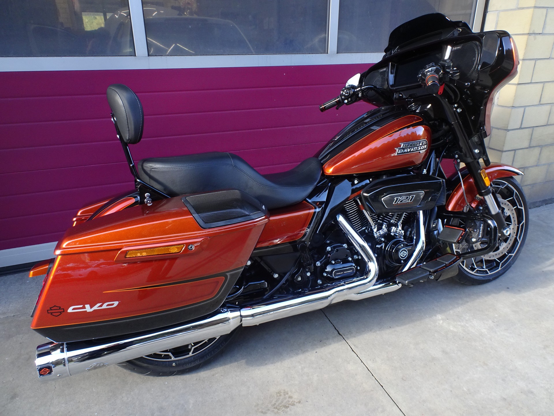 HARLEY-DAVIDSON FLHXSE Street Glide CVO 121-showroom-element-3