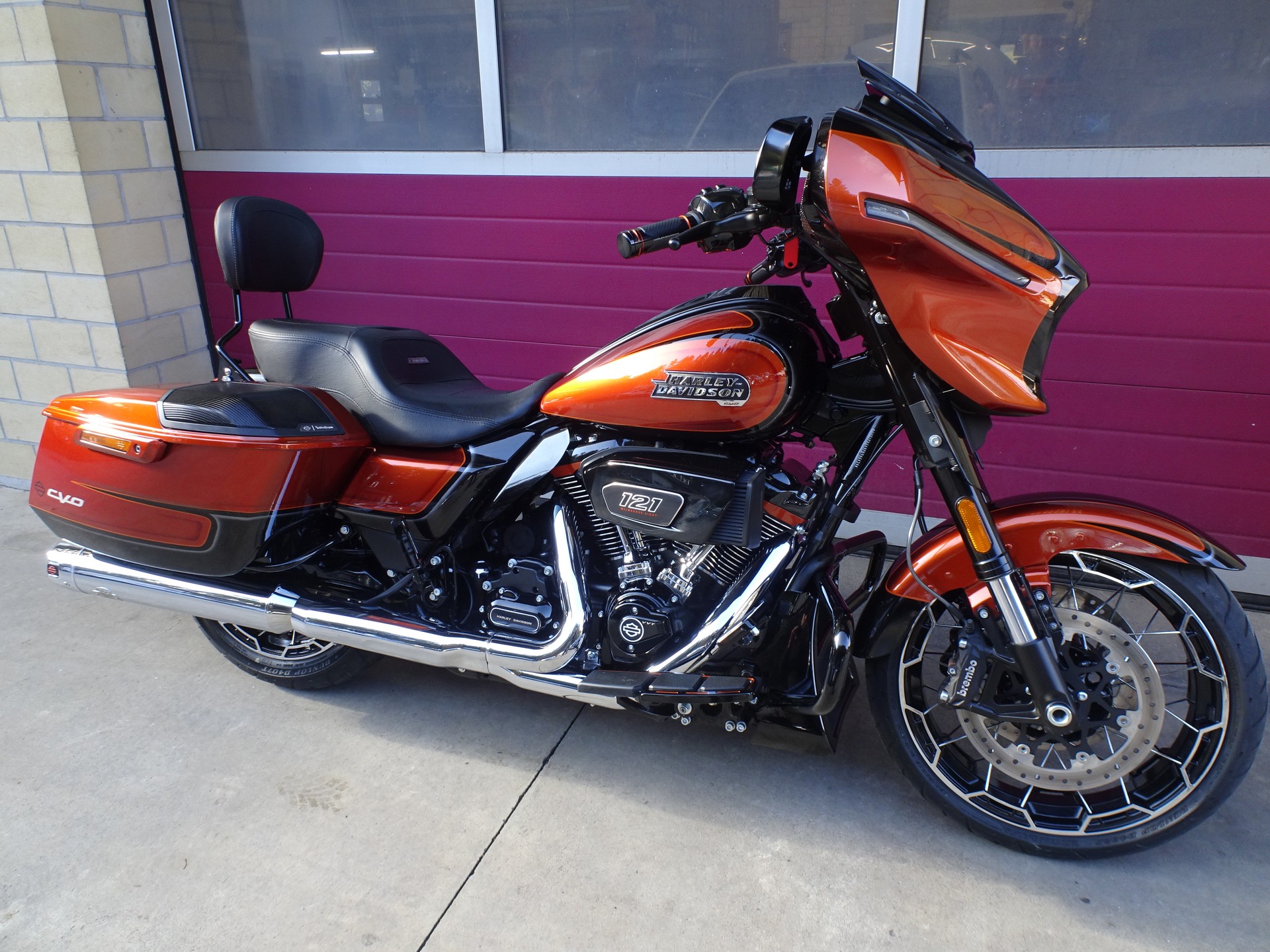 HARLEY-DAVIDSON FLHXSE Street Glide CVO 121-showroom-element-2