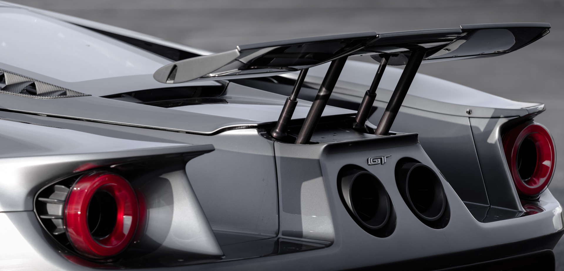 FORD GT-image-8