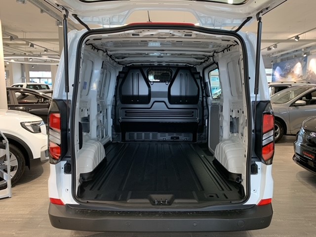 FORD Transit C Van 320 L1 2.5 Duratec 233 Trend PHEV-image-11