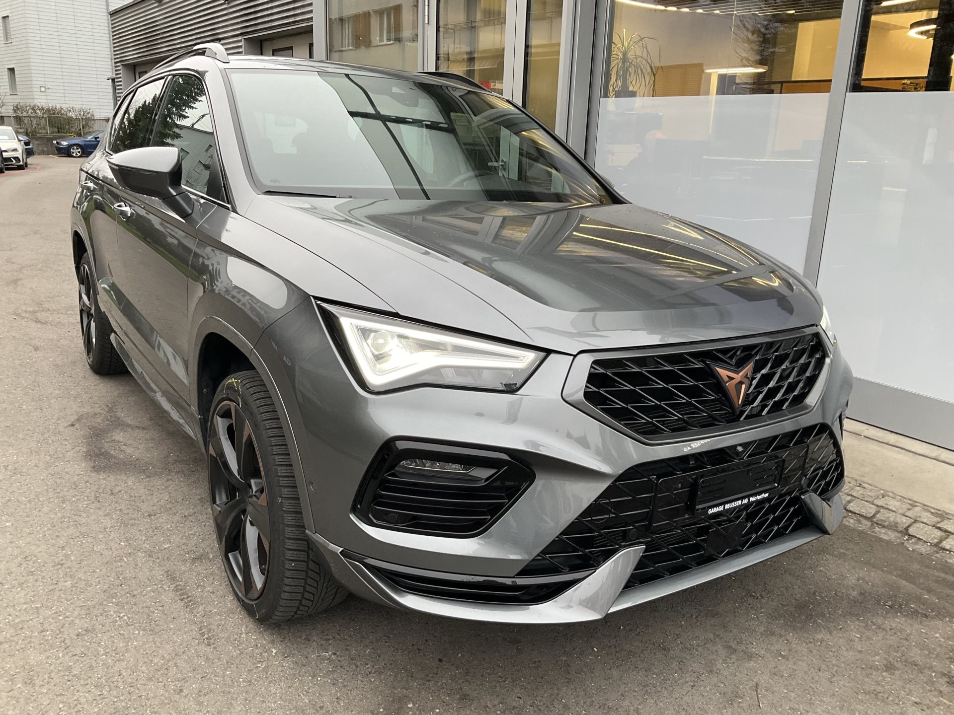 CUPRA Ateca 1.5 TSI *** ANHÄNGERKUPPLUNG & PANORAMADACH ***-image-2