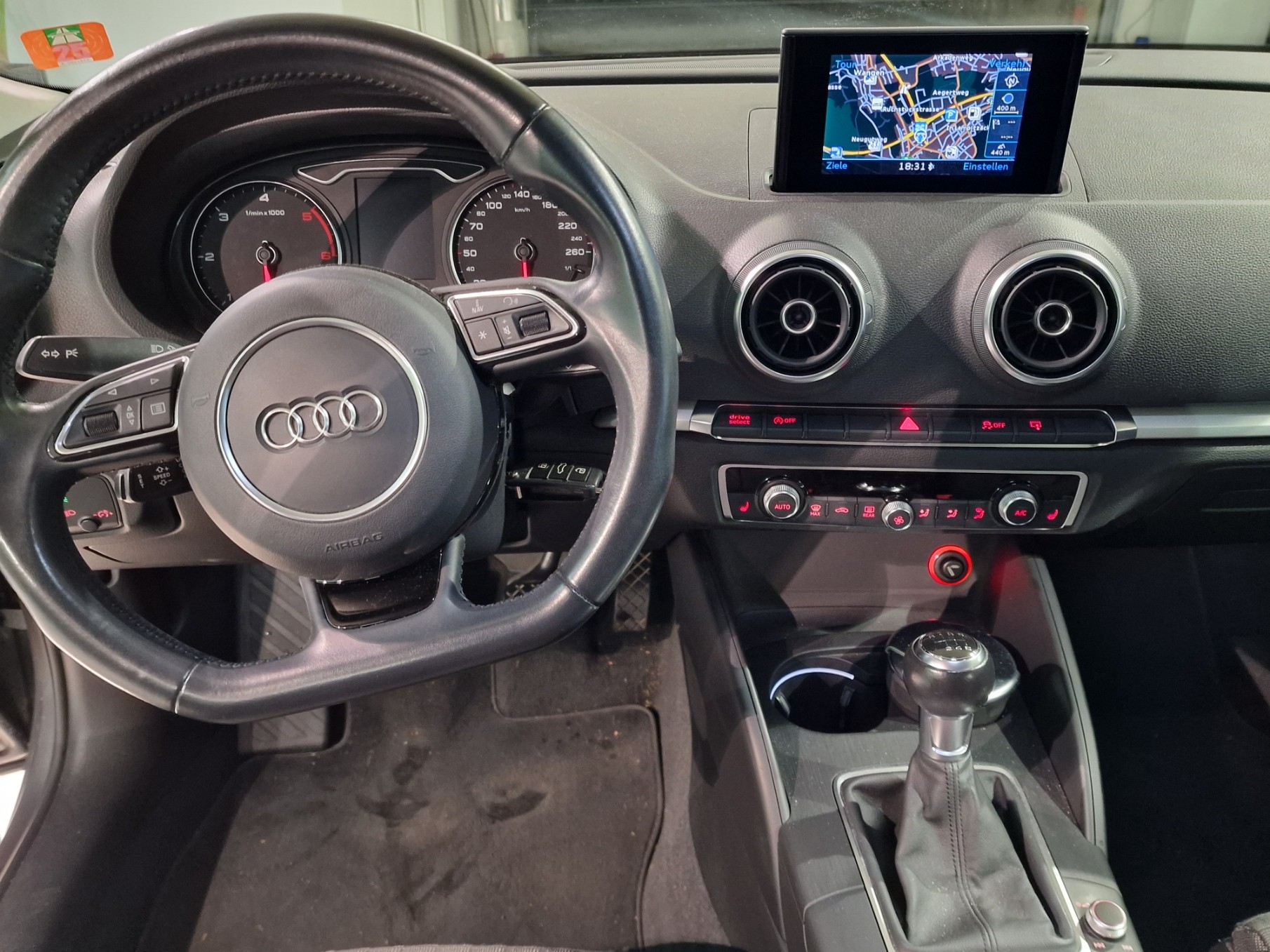 AUDI A3 Limousine 2.0 TDI Ambition-image-8