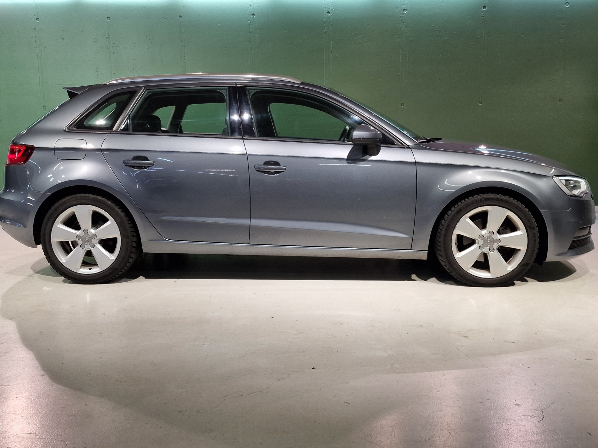 AUDI A3 Limousine 2.0 TDI Ambition-image-2