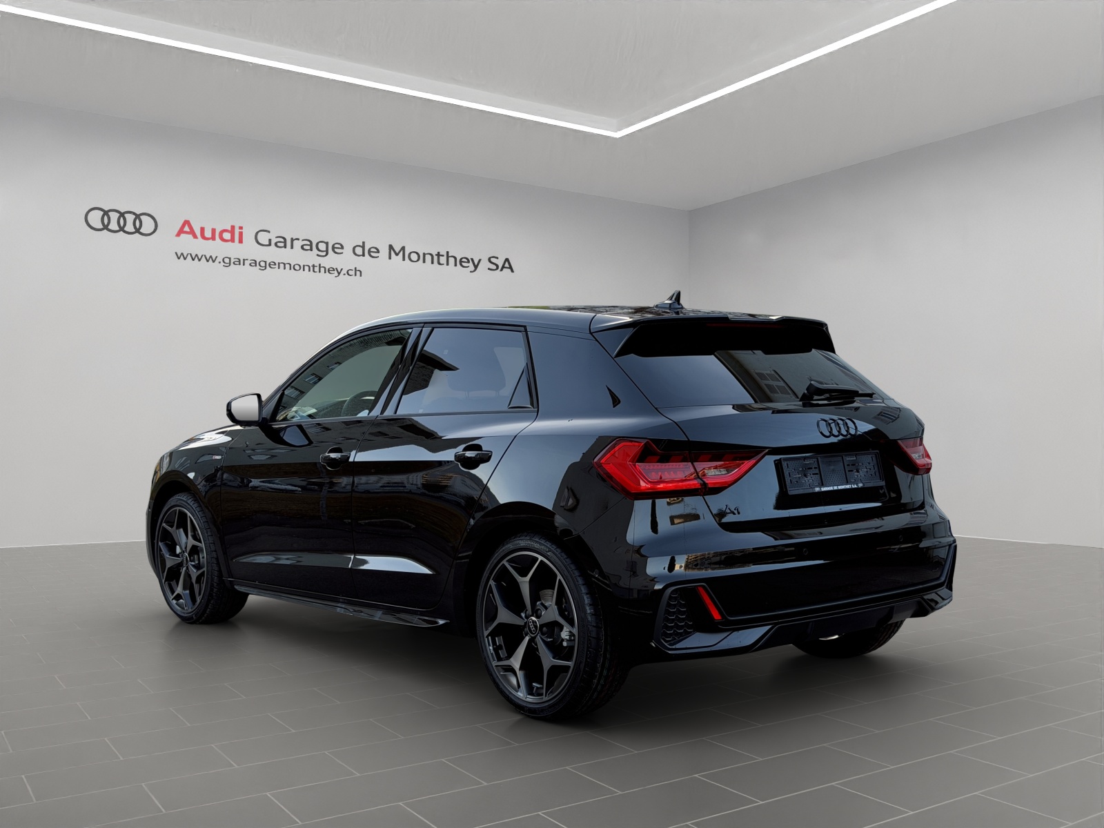 AUDI A1 Sportback 35 TFSI S Line S-tronic-image-3