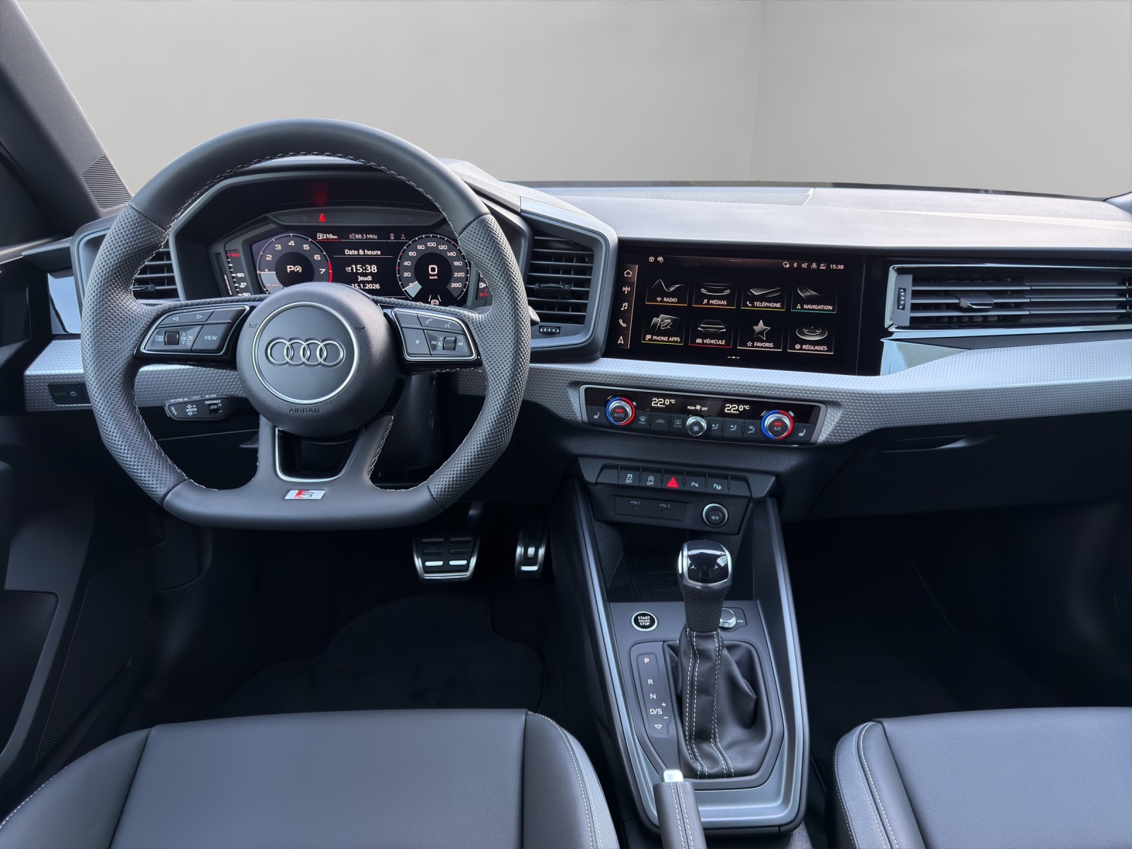 AUDI A1 Sportback 35 TFSI S Line S-tronic-image-9