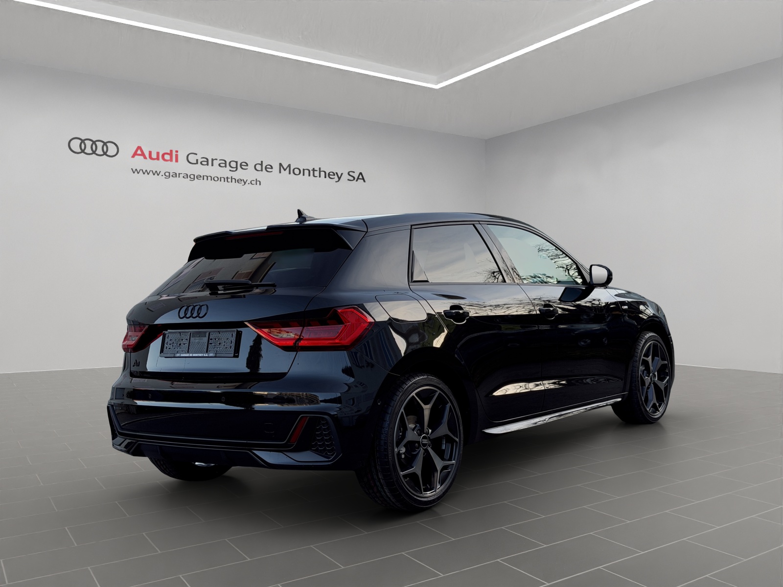 AUDI A1 Sportback 35 TFSI S Line S-tronic-image-2
