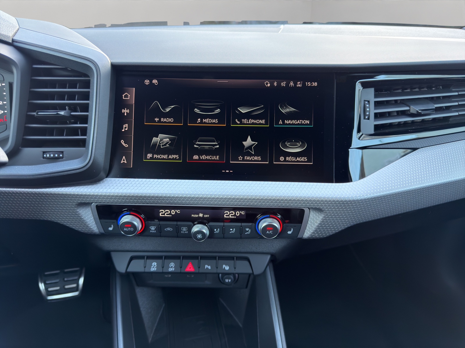 AUDI A1 Sportback 35 TFSI S Line S-tronic-image-12