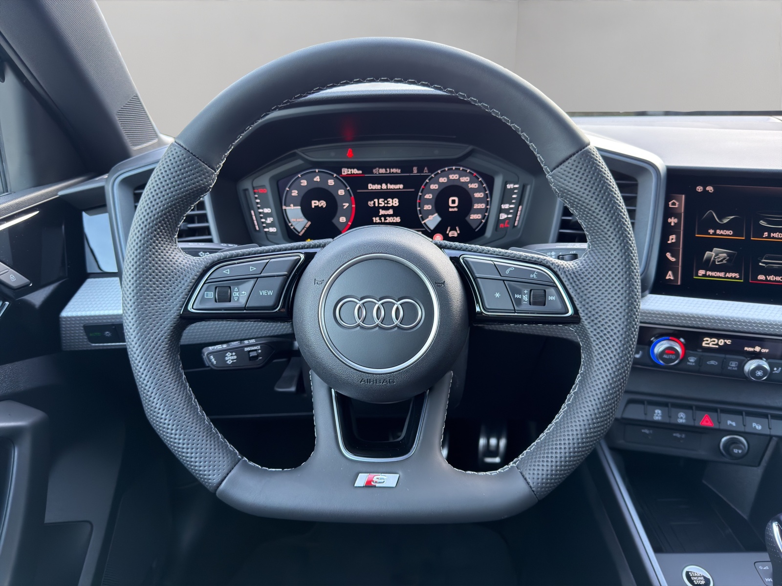 AUDI A1 Sportback 35 TFSI S Line S-tronic-image-13