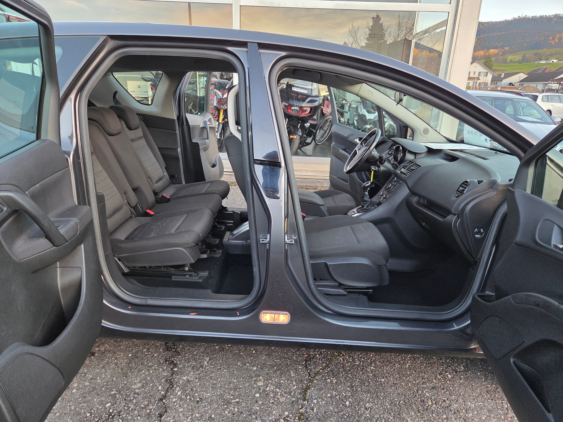OPEL Meriva 1.4 TP Enjoy-image-16