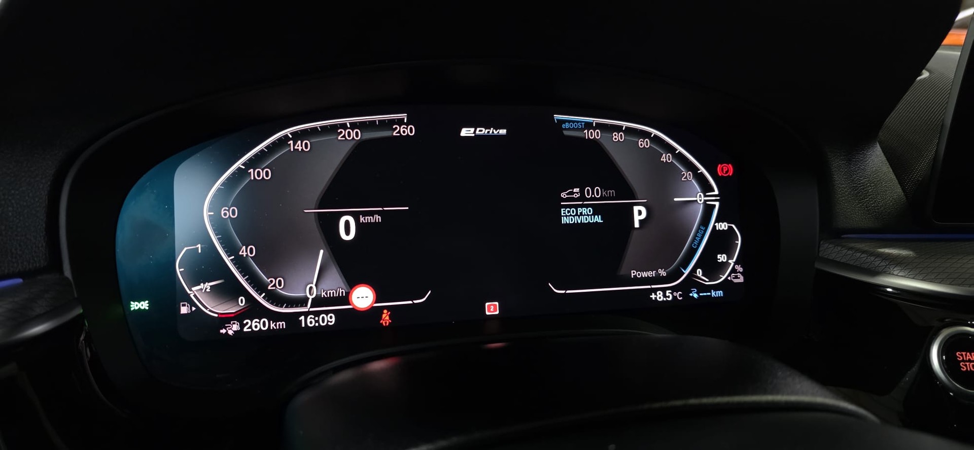BMW 530e xDrive M-Sport Steptronic-image-13