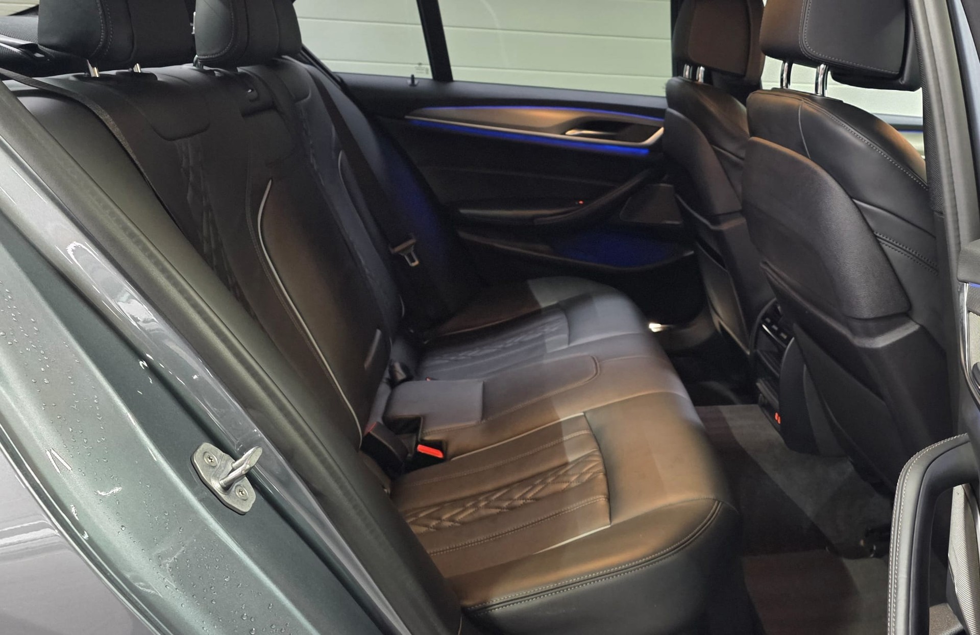 BMW 530e xDrive M-Sport Steptronic-image-28