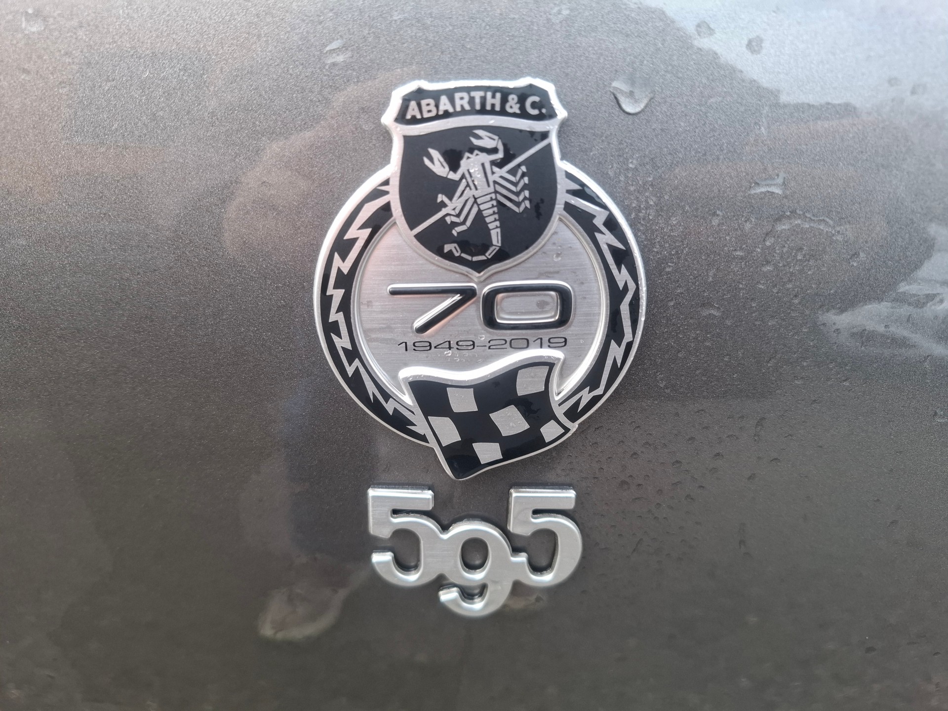 FIAT 595 1.4 16V Turbo Abarth - 70 Anniversario-image-7