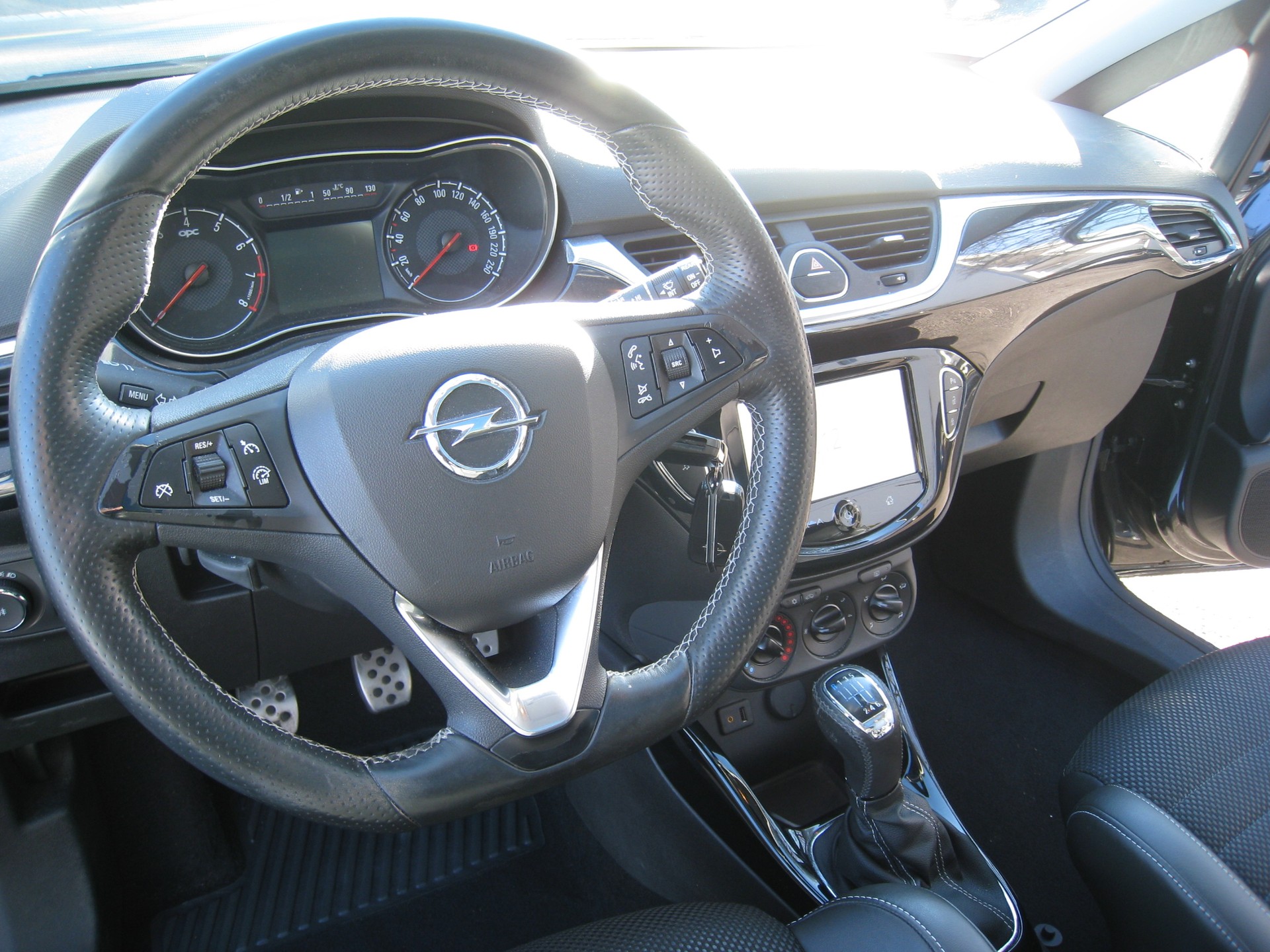 OPEL Corsa 1.6 Turbo OPC-image-9