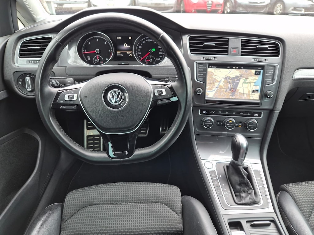 VW Golf 2.0 TDI Alltrack 4Motion-image-11