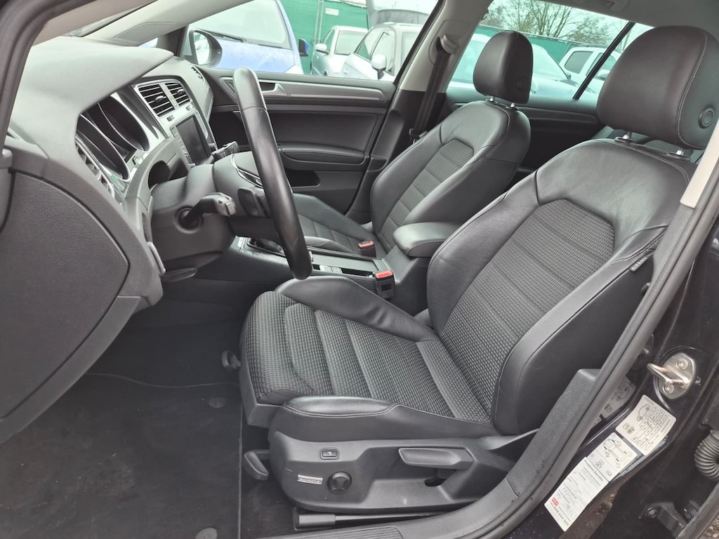 VW Golf 2.0 TDI Alltrack 4Motion-image-7