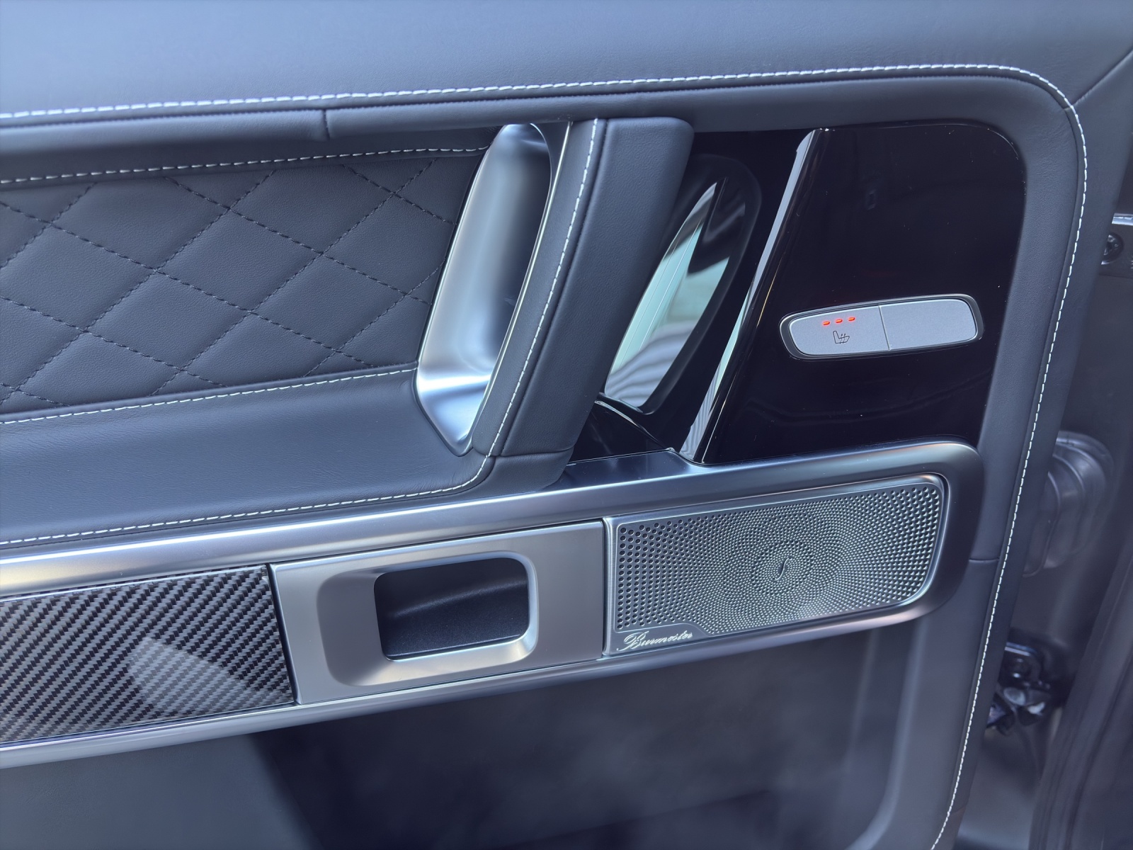MERCEDES-BENZ G 63 AMG 9G-Tronic-image-15