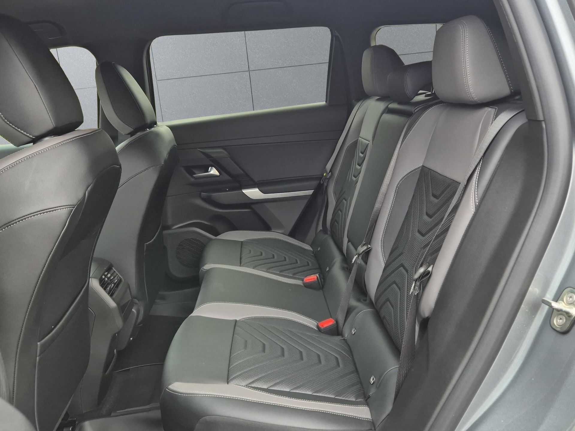 JEEP Compass 1.2 MHEV First Edition-image-11