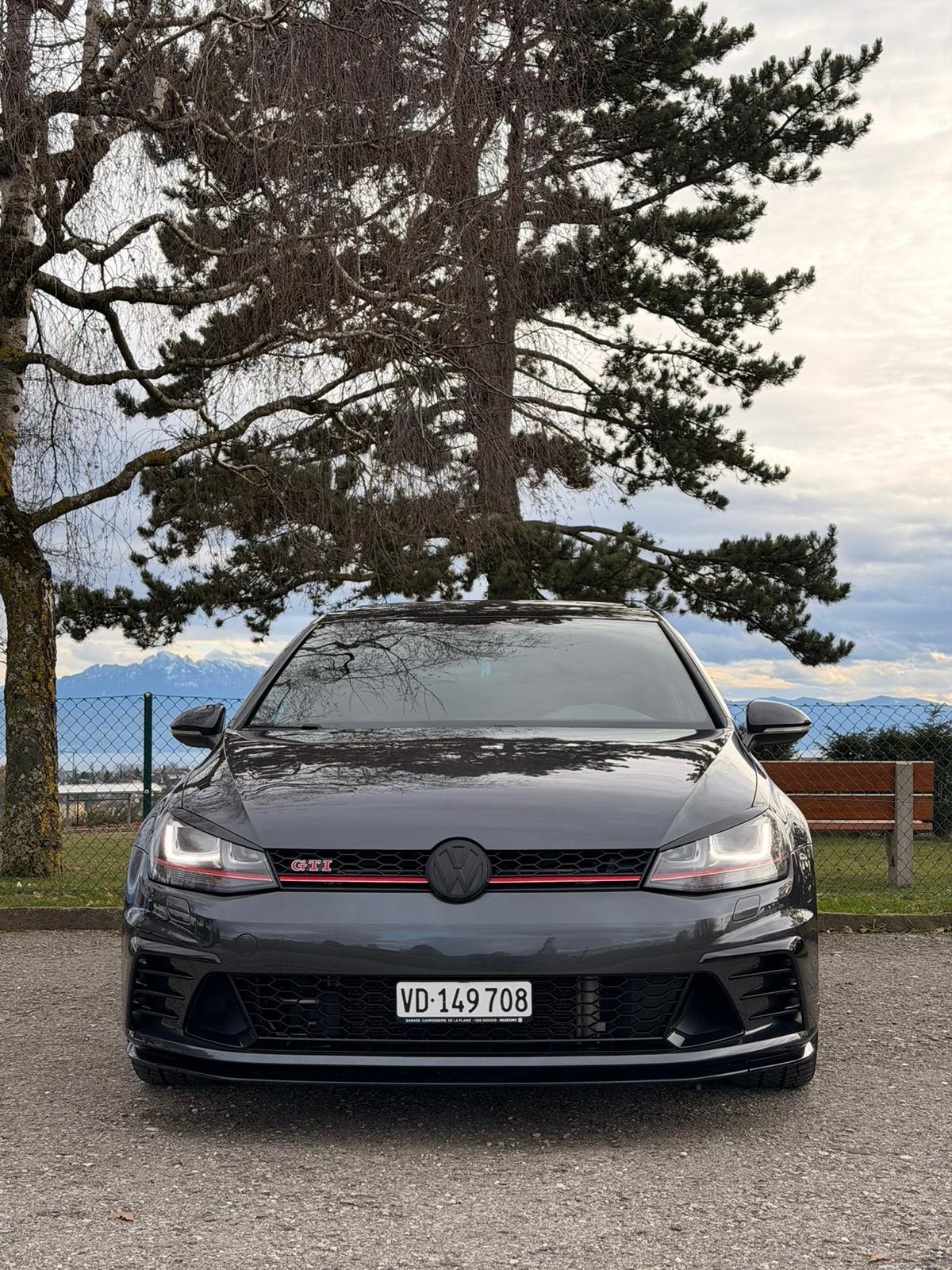 VW Golf 2.0 TSI GTI Clubsport DSG-image-1