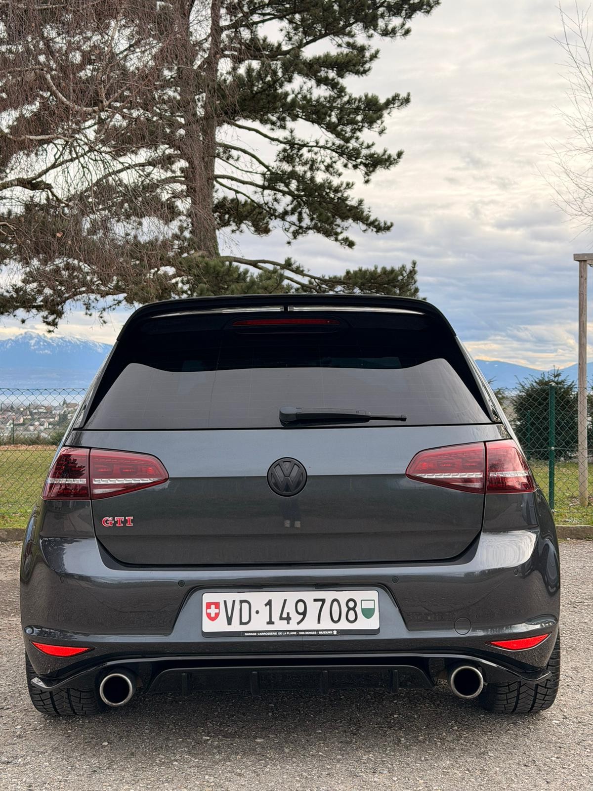 VW Golf 2.0 TSI GTI Clubsport DSG-image-3