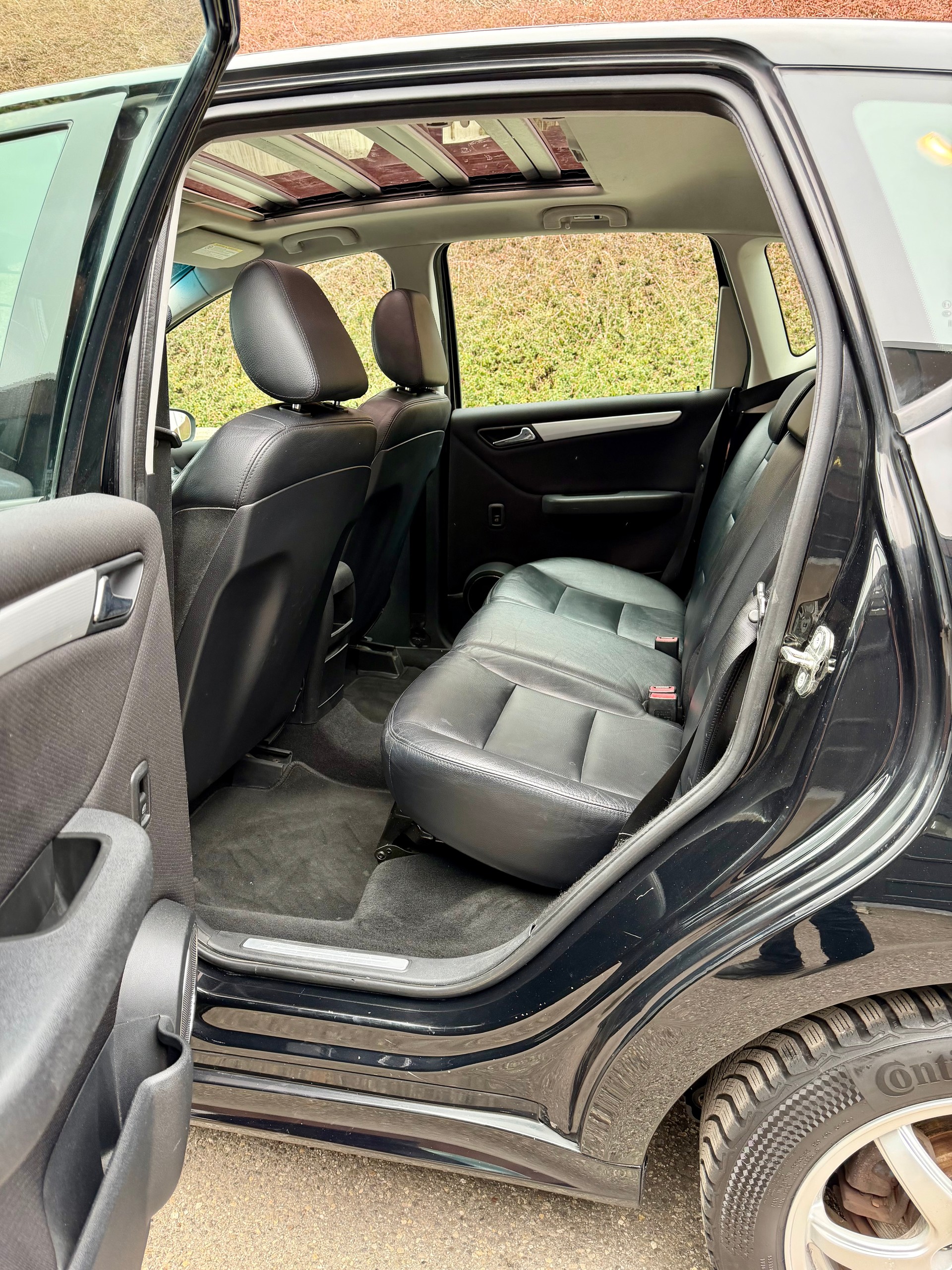 MERCEDES-BENZ A 200 T Avantgarde-image-10