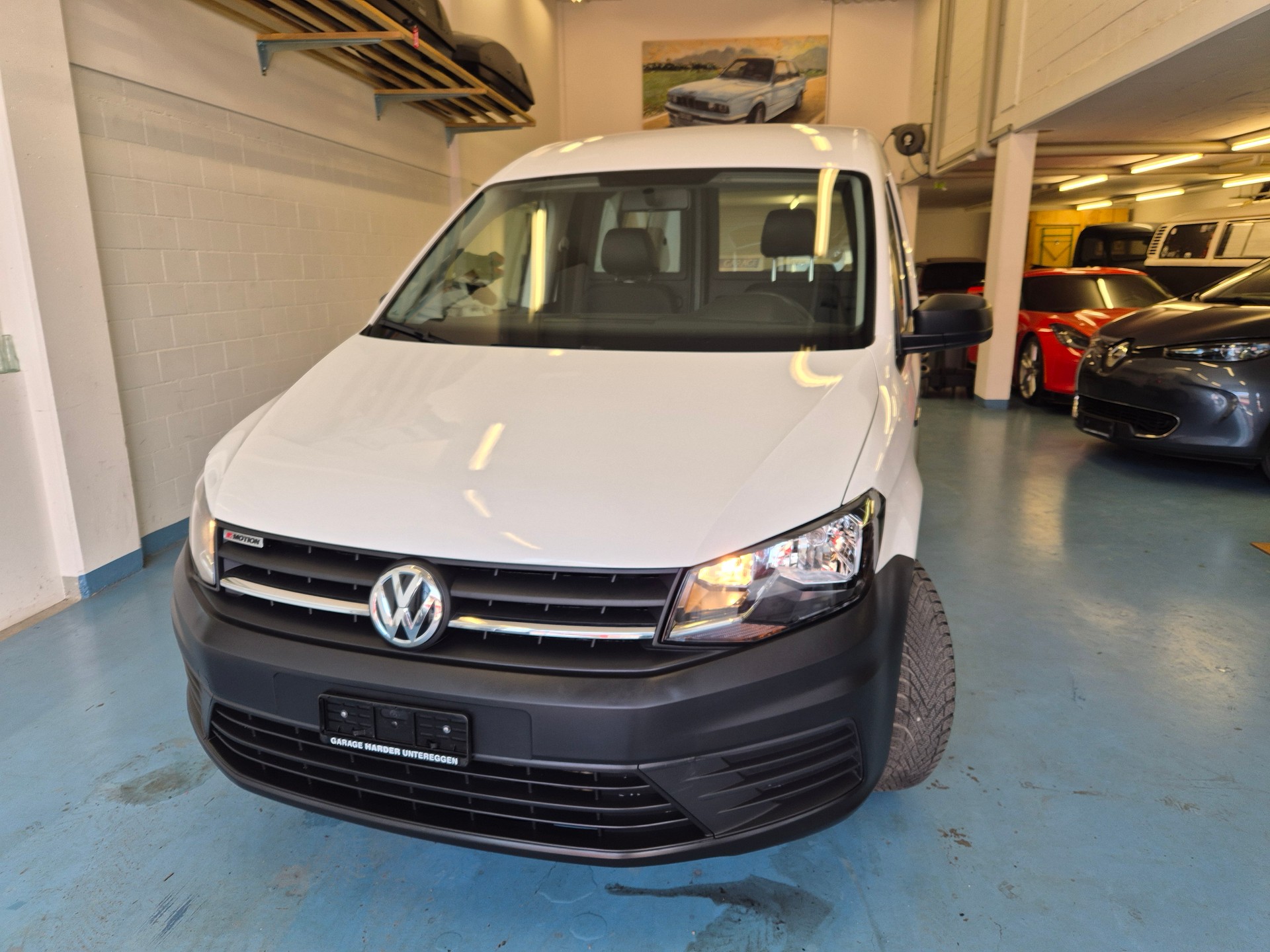 VW Caddy Lieferwagen 4 Motion-image-3