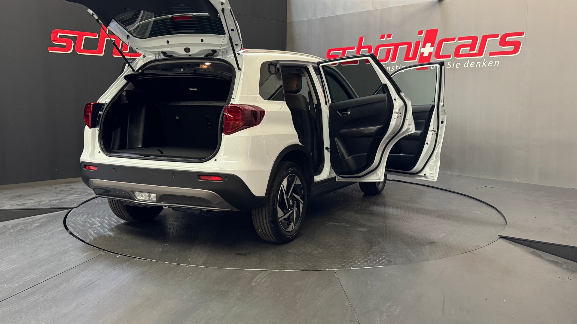 SUZUKI Vitara 1.4 Boosterjet Compact Top 4x4 Hybrid Automatic-image-6