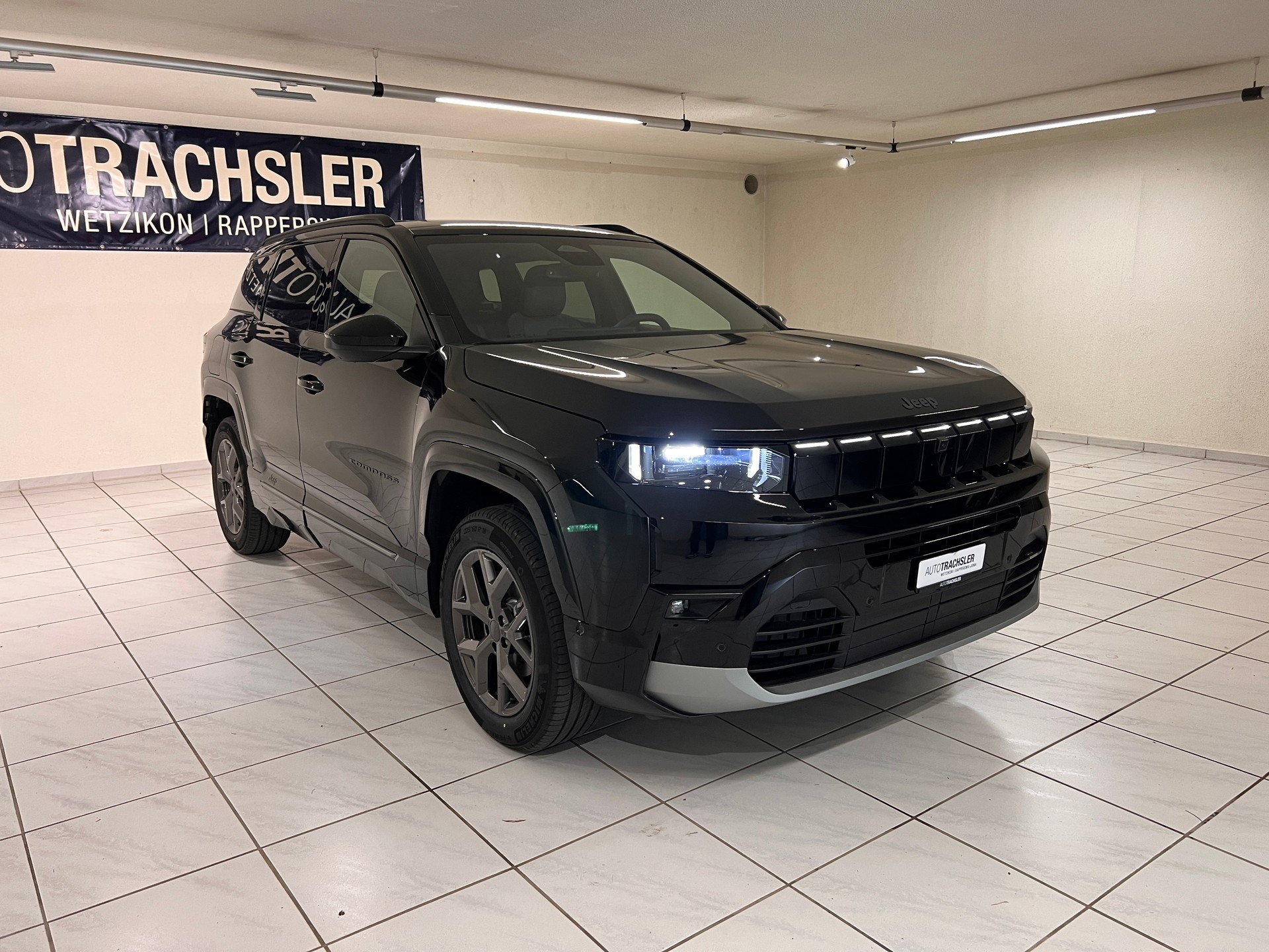JEEP Compass 1.2 T e-Hybrid First Edition-image-2