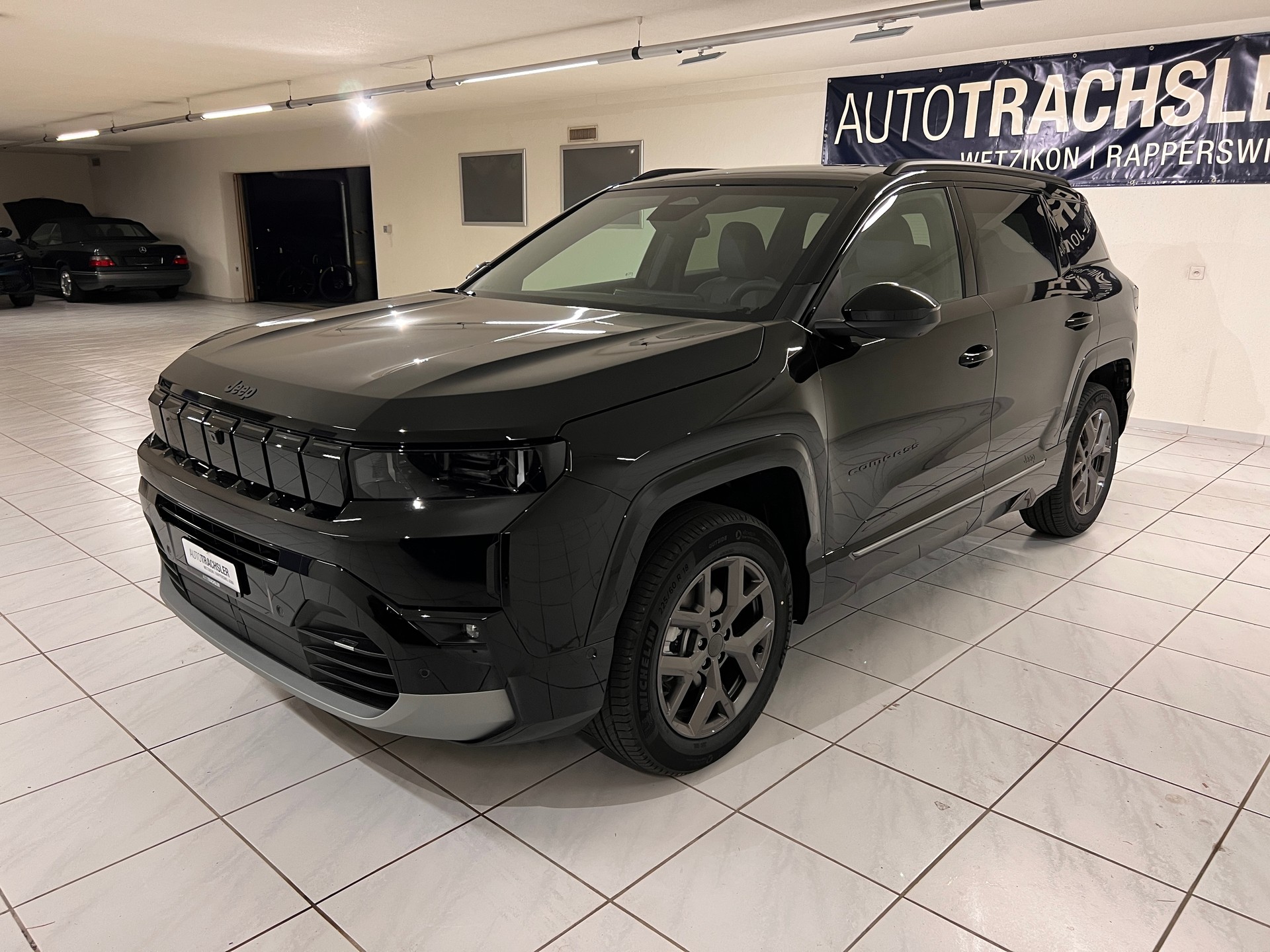 JEEP Compass 1.2 T e-Hybrid First Edition-image-3