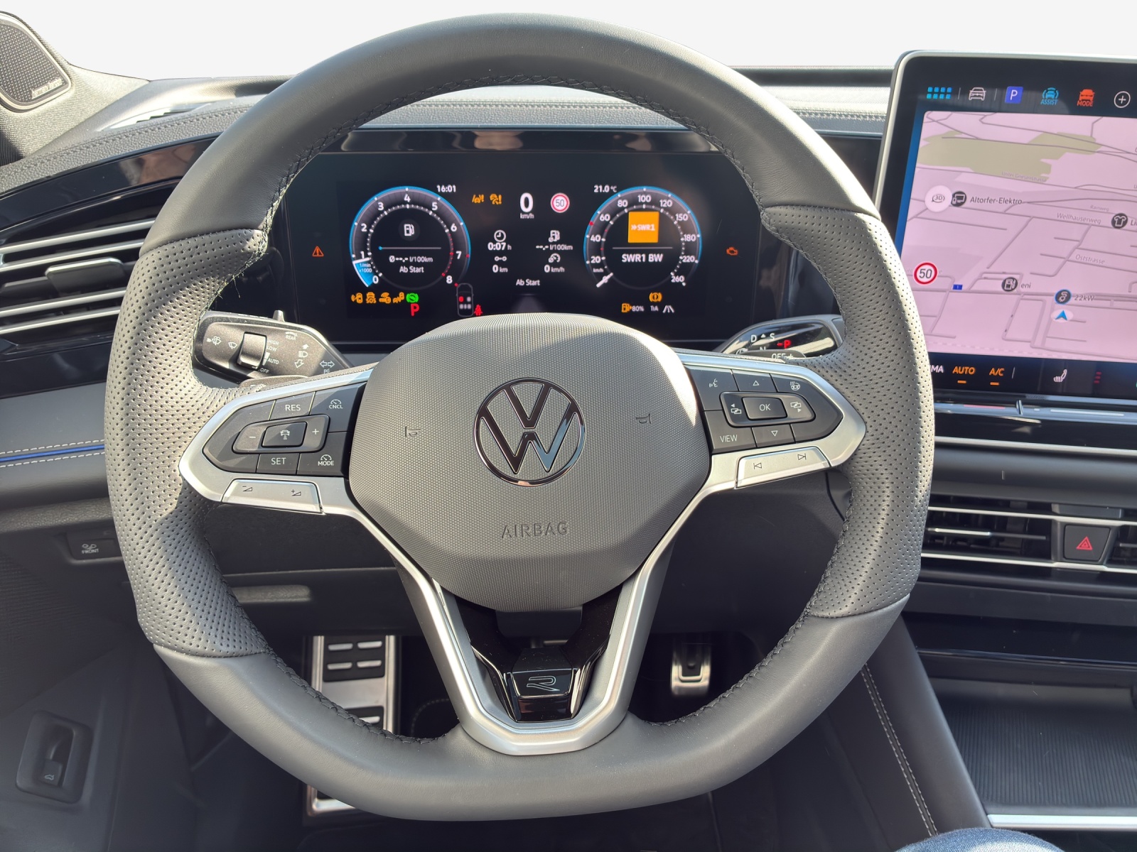 VW Tiguan 2.0 TSI United DSG 4Motion-image-9