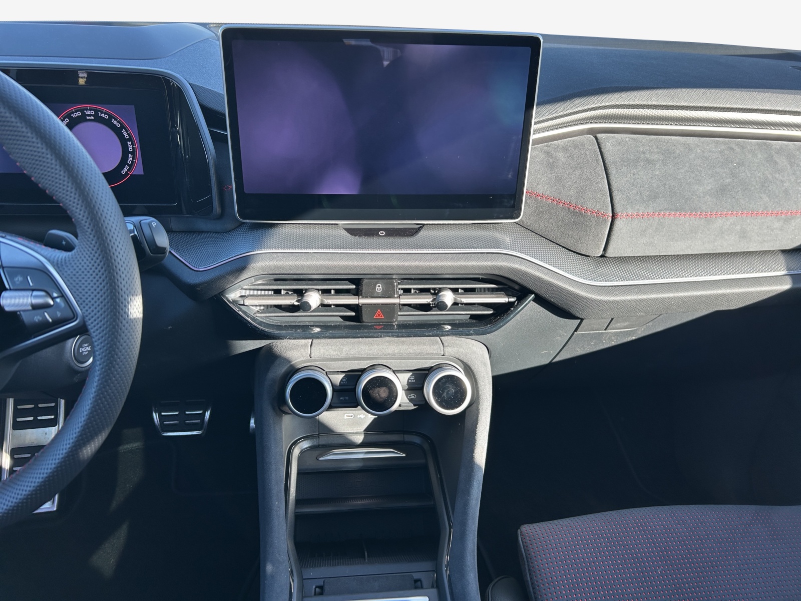 SKODA Kodiaq 2.0 TSI RS 4x4-image-10