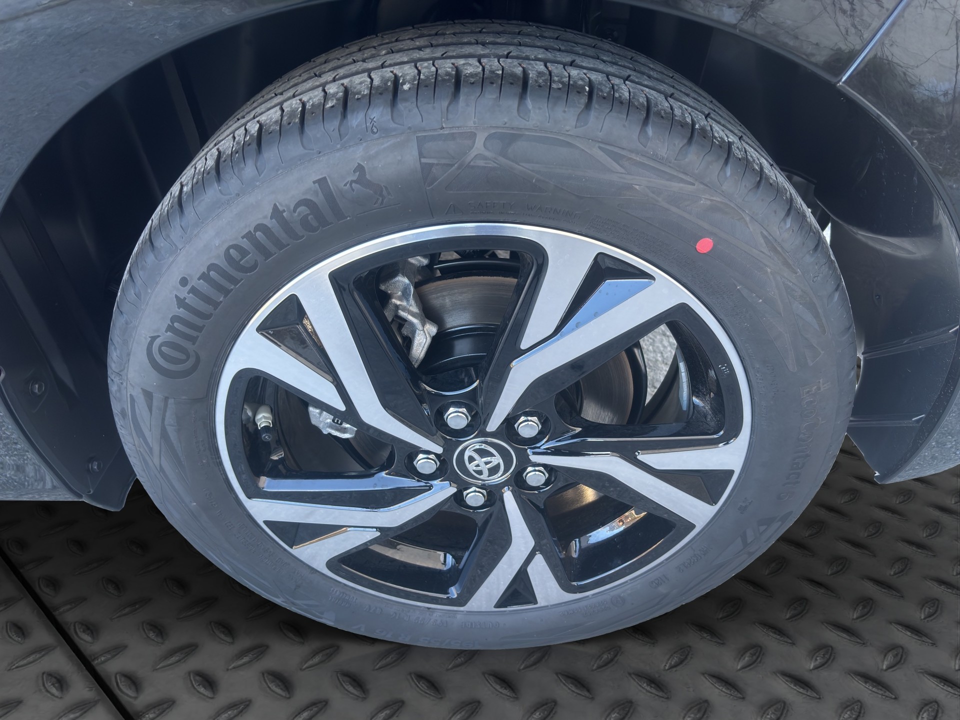 TOYOTA Yaris 1.5 VVT-i HSD Trend-image-17