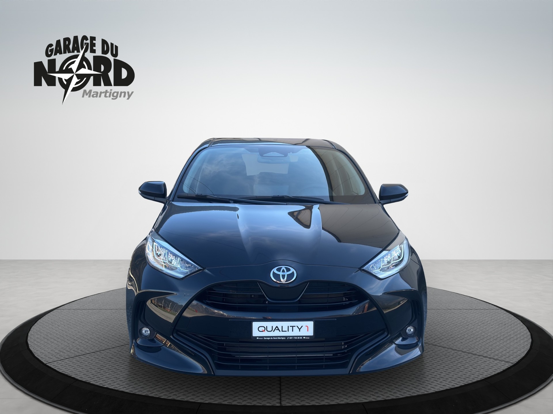 TOYOTA Yaris 1.5 VVT-i HSD Trend-image-1