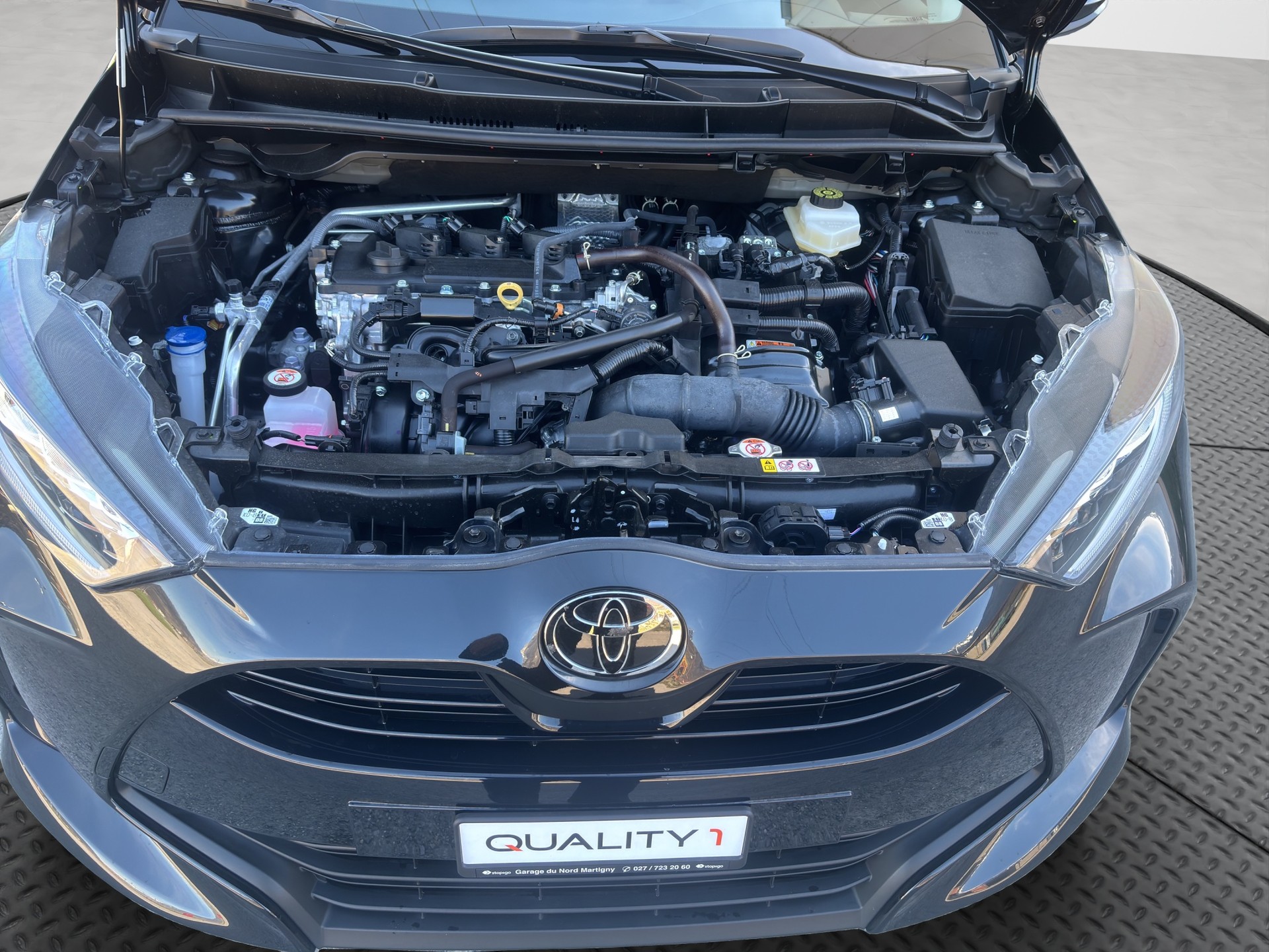 TOYOTA Yaris 1.5 VVT-i HSD Trend-image-15