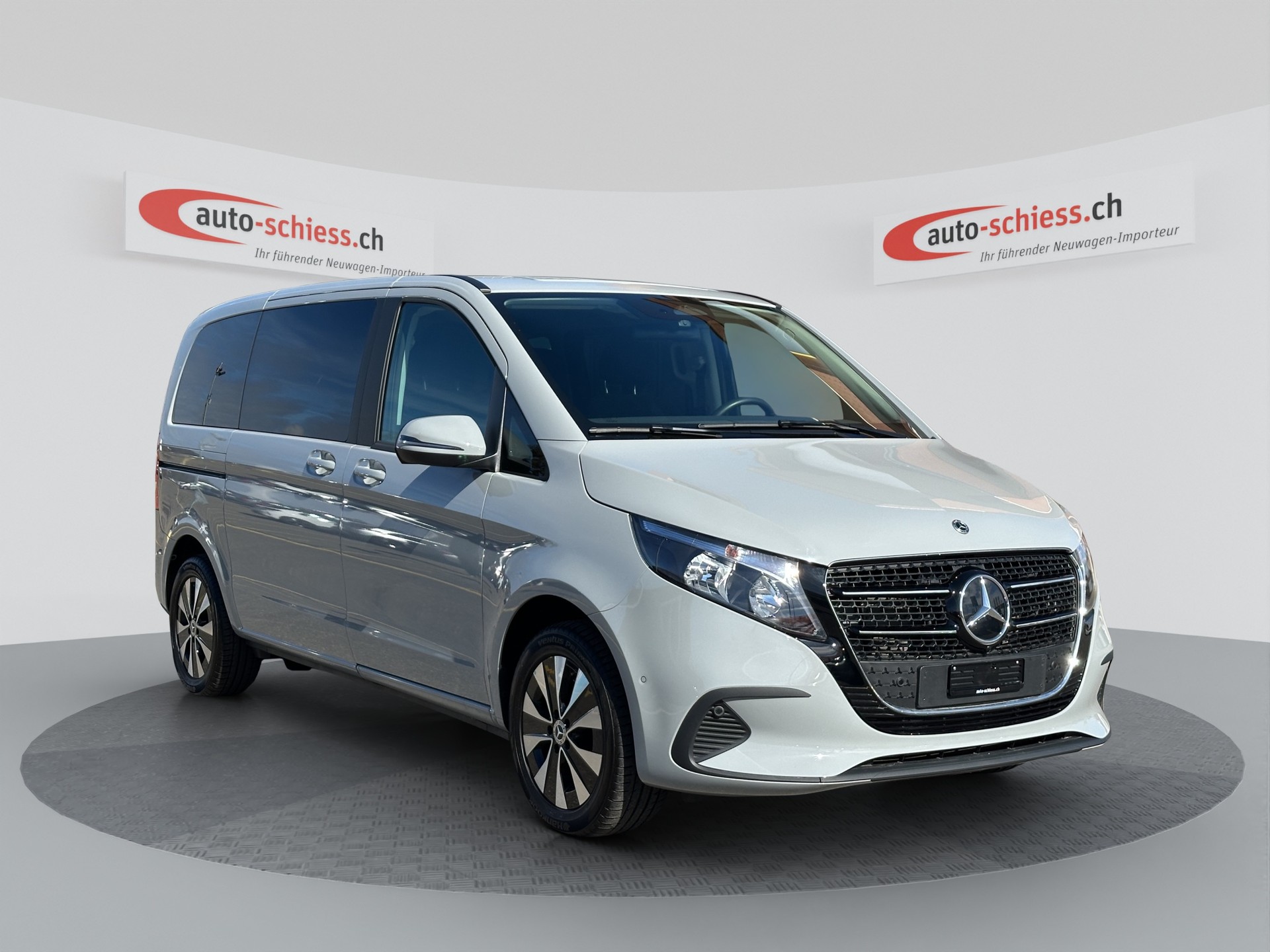 MERCEDES-BENZ V220d 9G Tronic 7Pl. Kompakt-image-0