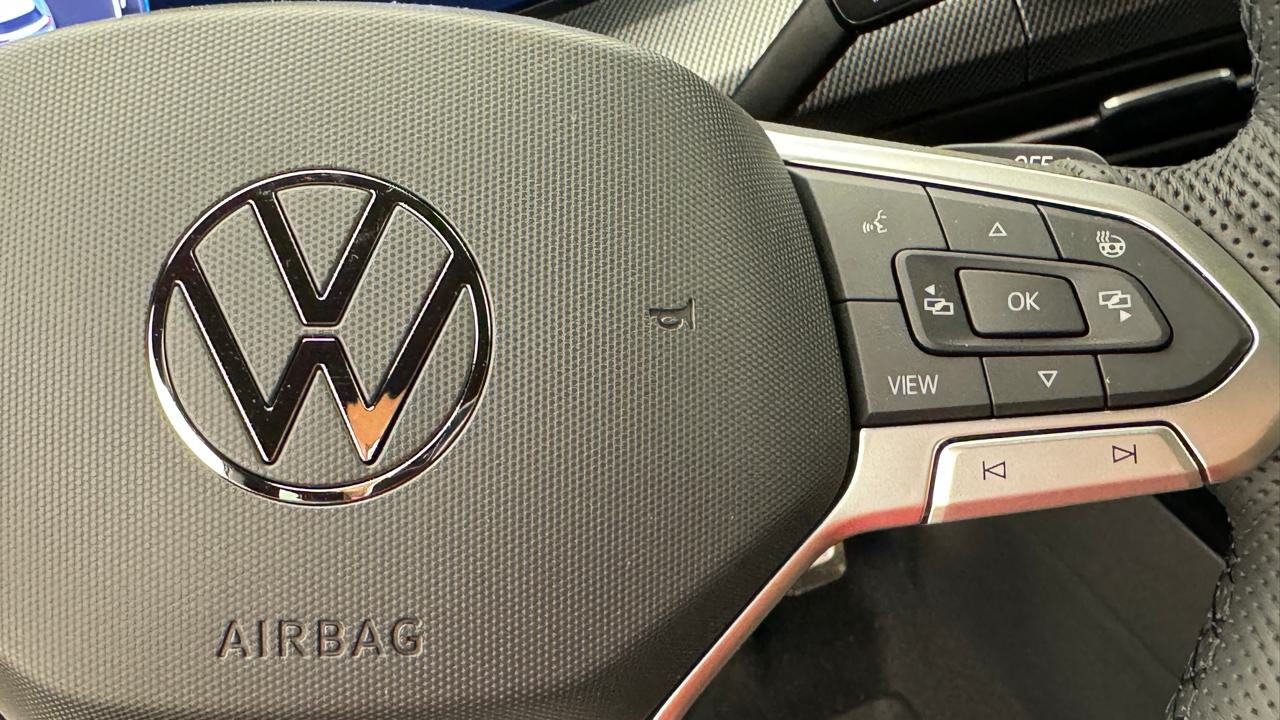 VW Golf 1.5 e TSI mHEV R-Line DSG-image-9