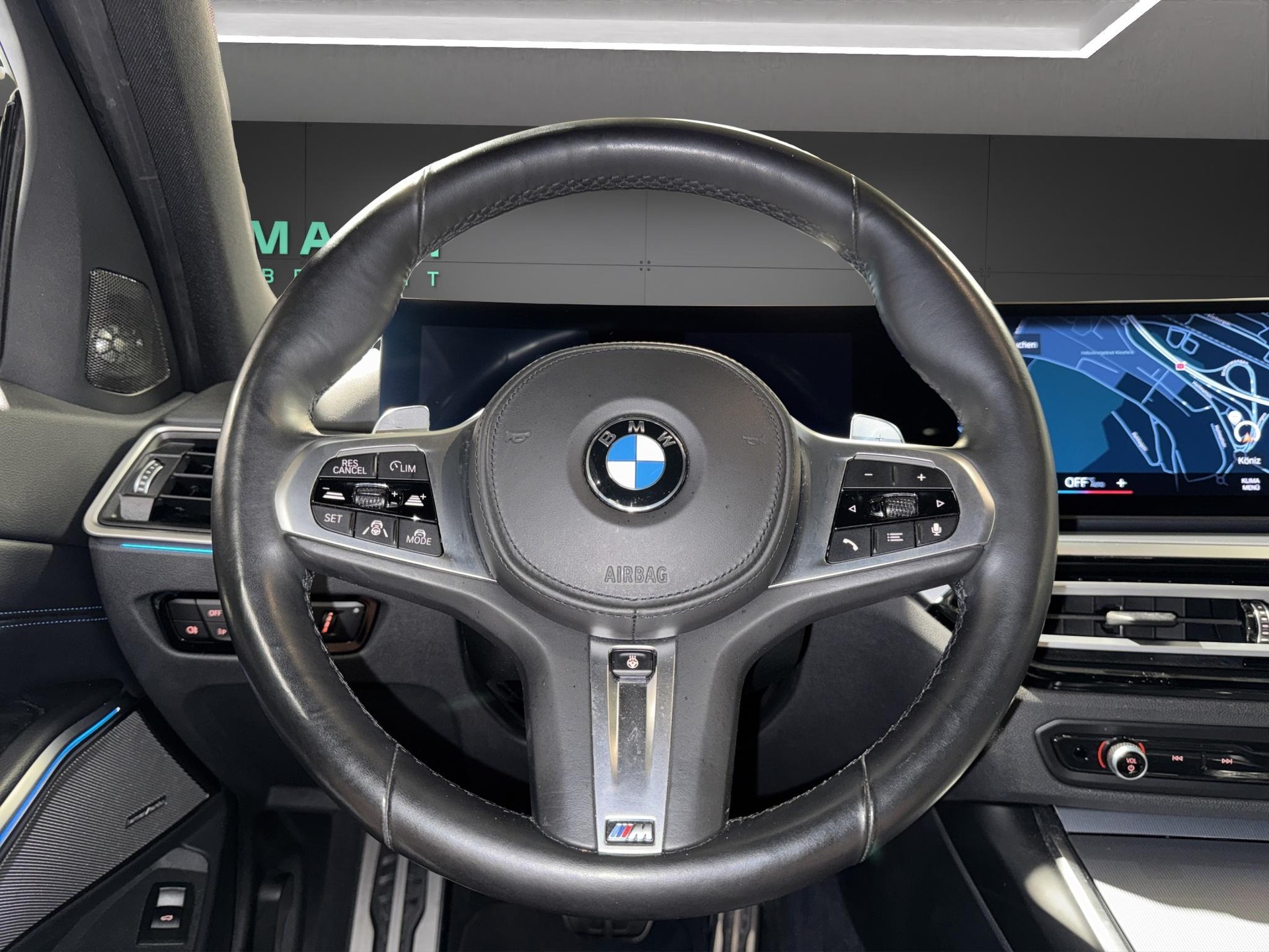 BMW M340d xDrive Touring M Sport-image-13