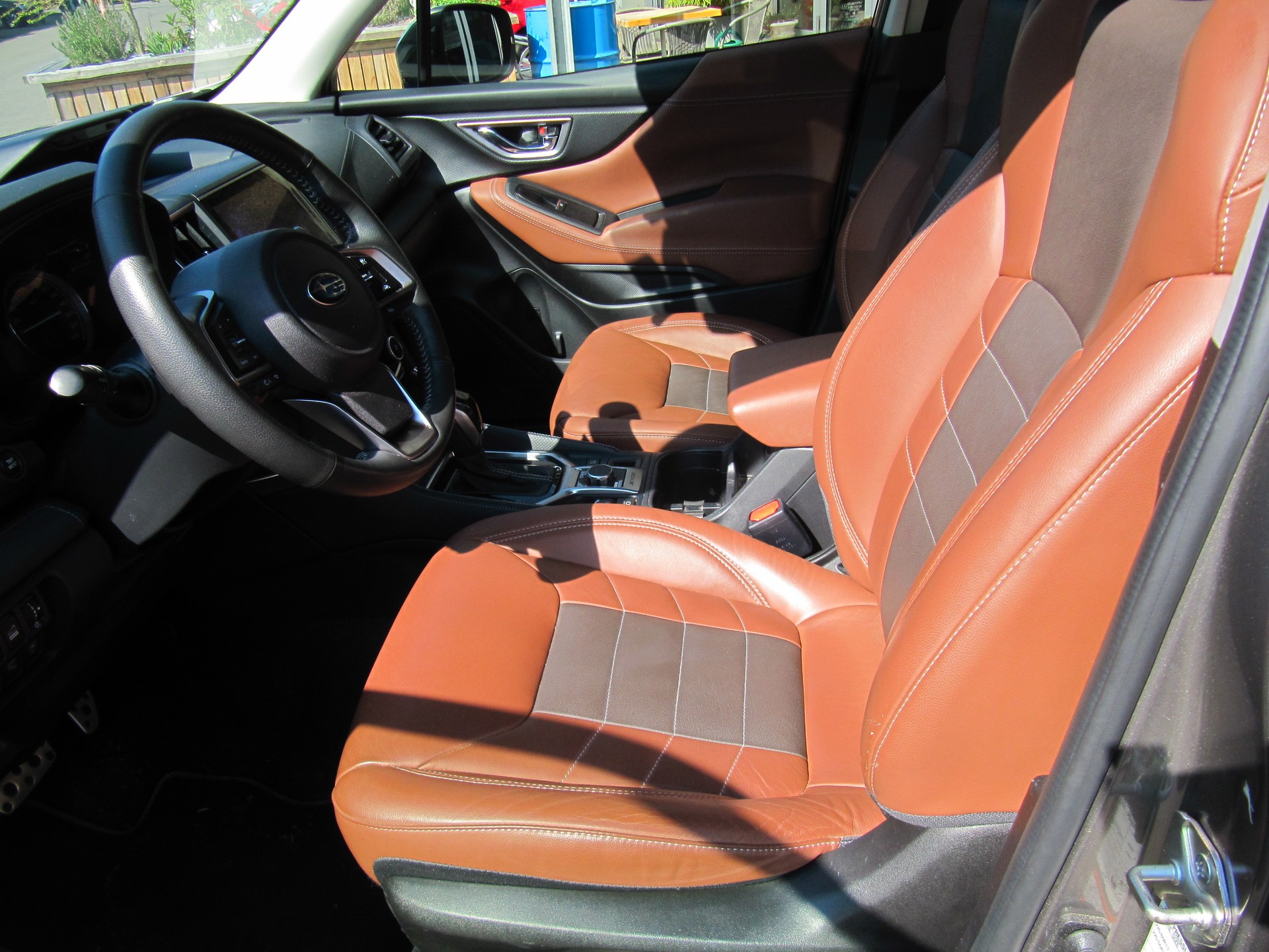 SUBARU Forester 2.0i e-Boxer Luxury Lineartronic-image-6
