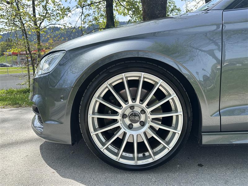 AUDI S3 2.0 T FSI quattro S-Tronic-image-3
