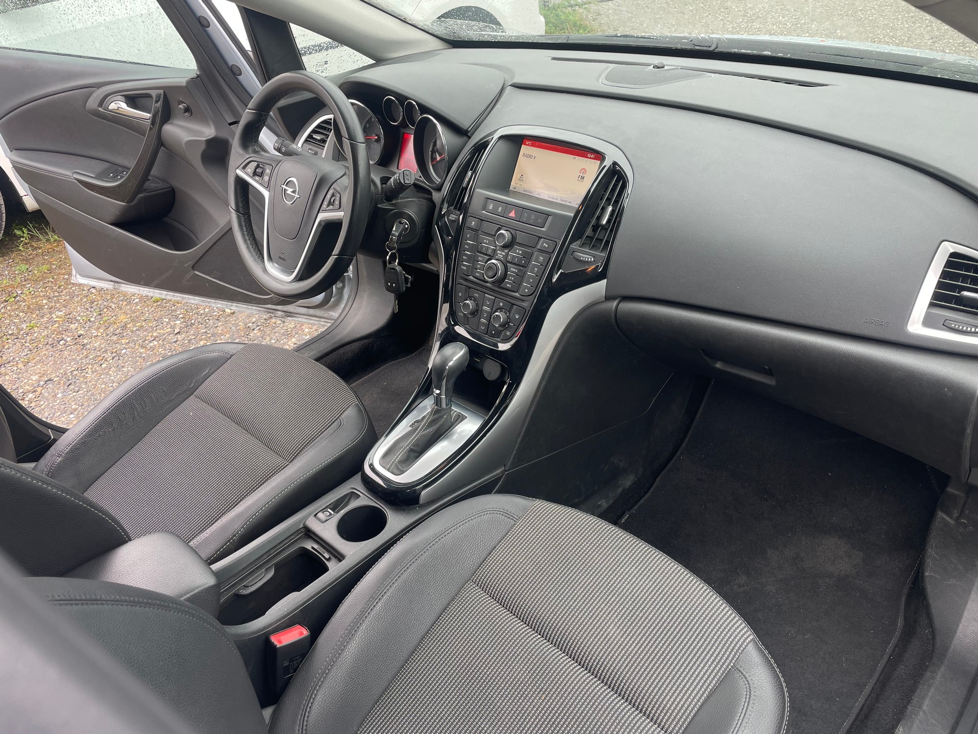 OPEL Astra 1.4i 16V Turbo Automatic-image-12